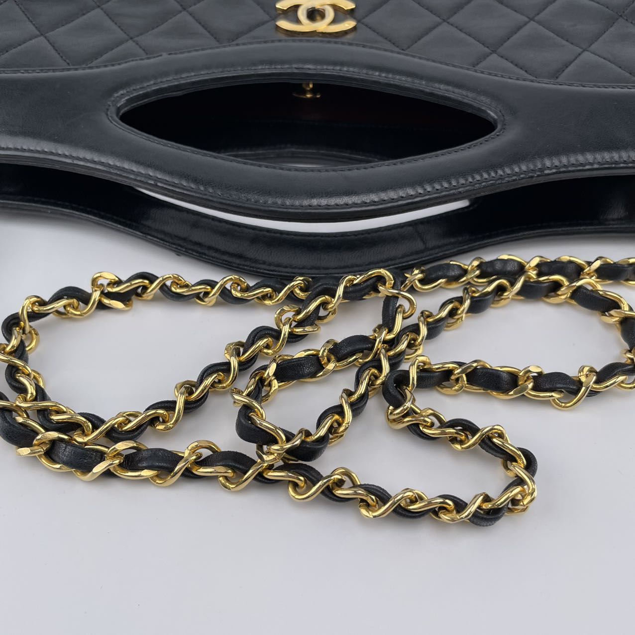 Chanel Black Gold Lambskin Leather 27 [used]