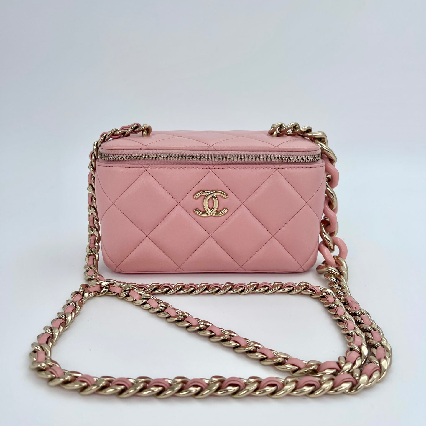 Chanel Quilted Lambskin Vanity Case with Resin & Elegant Chain [Used]