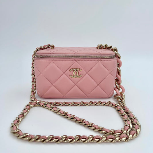 Chanel Quilted Lambskin Vanity Case with Resin & Elegant Chain [Used]