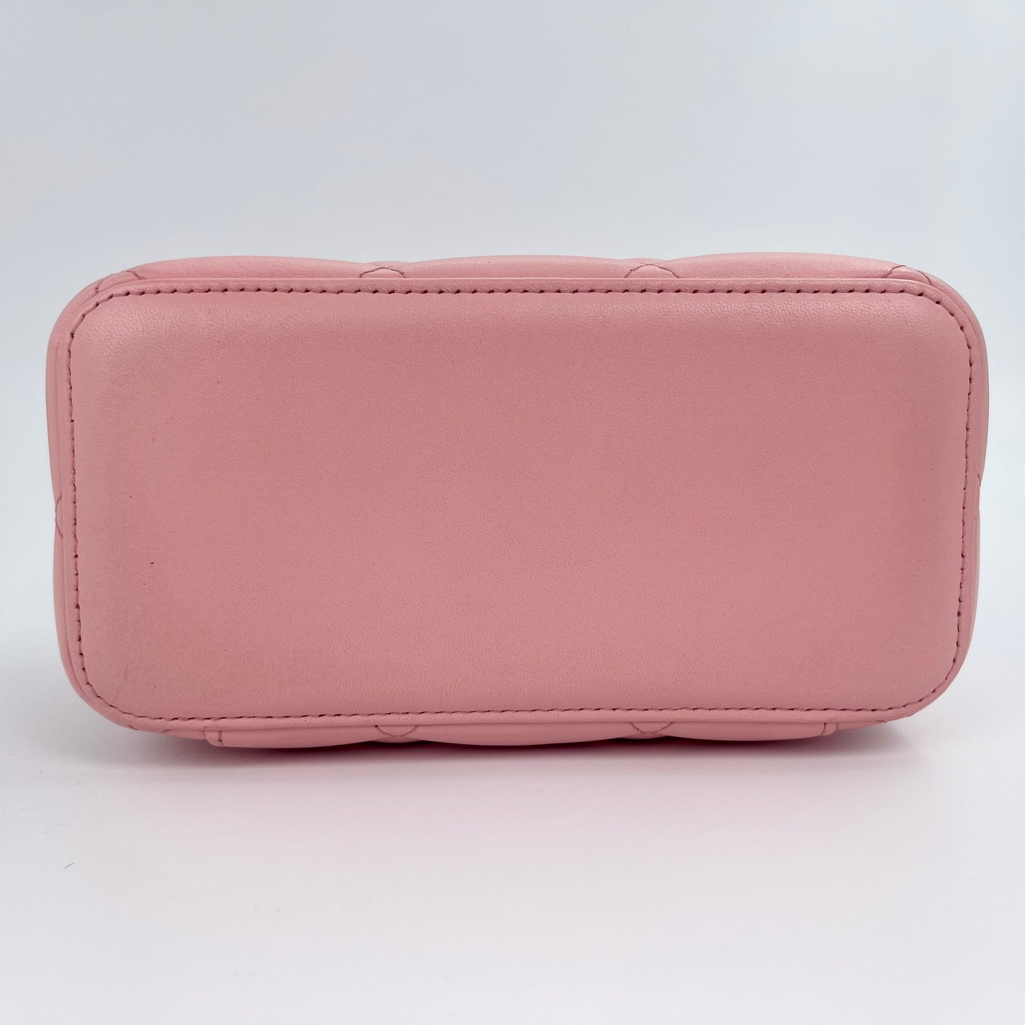 Chanel Quilted Lambskin Vanity Case with Resin & Elegant Chain [Used]