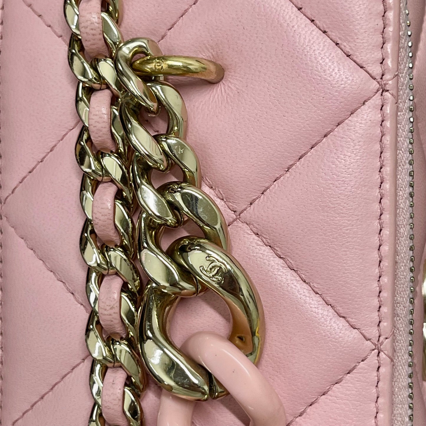 Chanel Quilted Lambskin Vanity Case with Resin & Elegant Chain [Used]