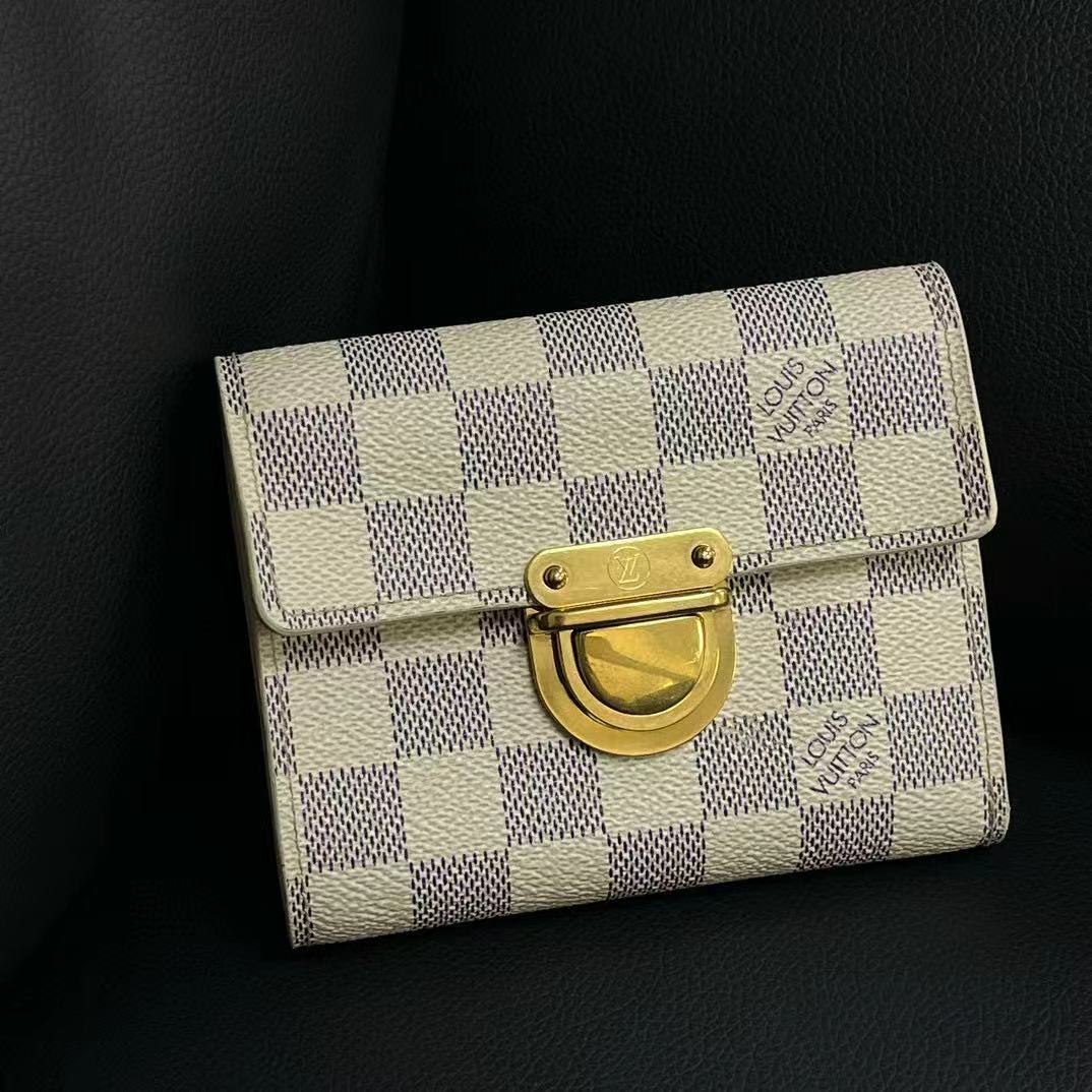 LouisVuitton White Koala damier wallet CA1008 [Used]