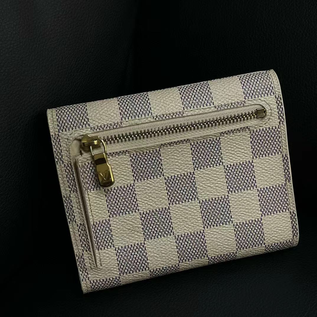 LouisVuitton White Koala damier wallet CA1008 [Used]