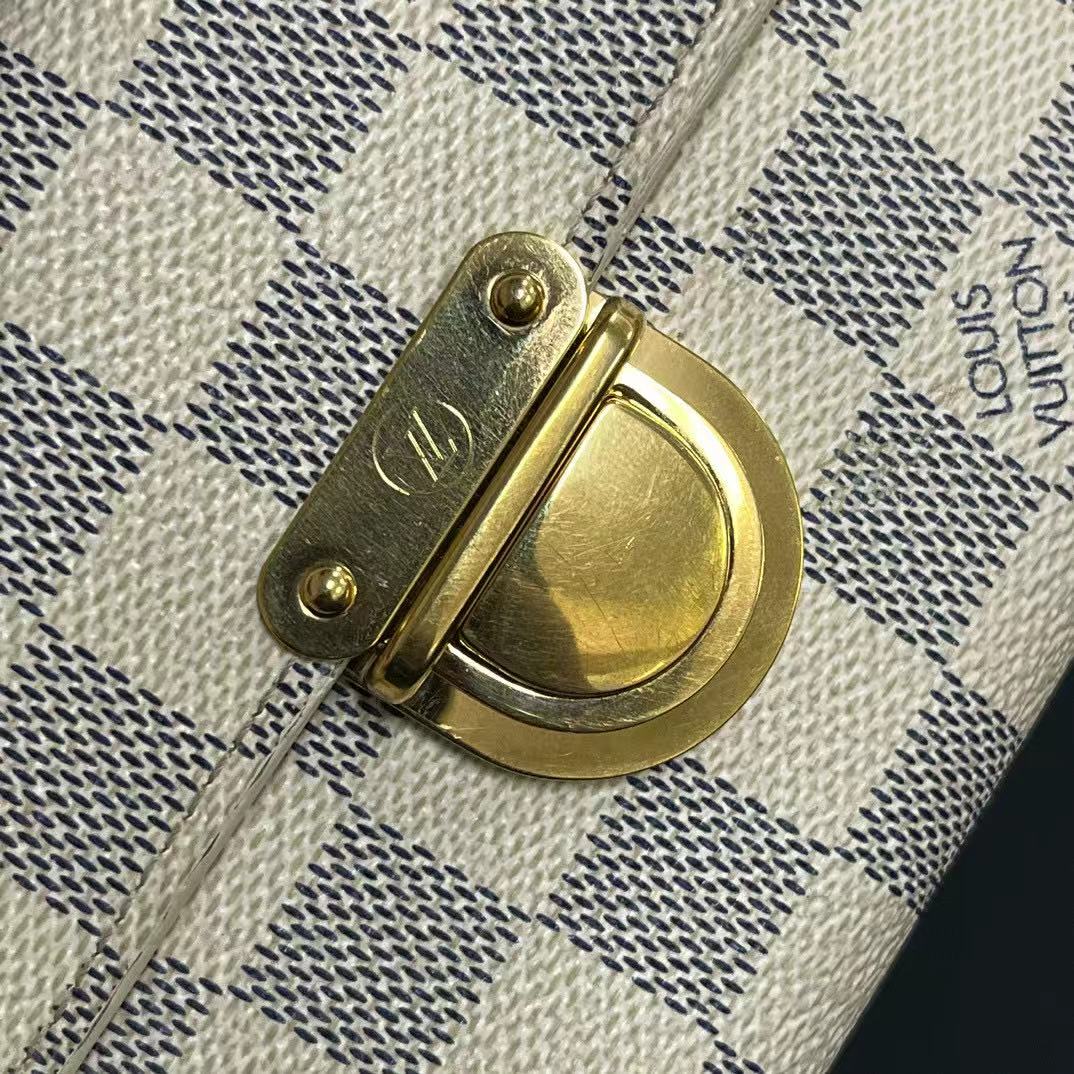 LouisVuitton White Koala damier wallet CA1008 [Used]