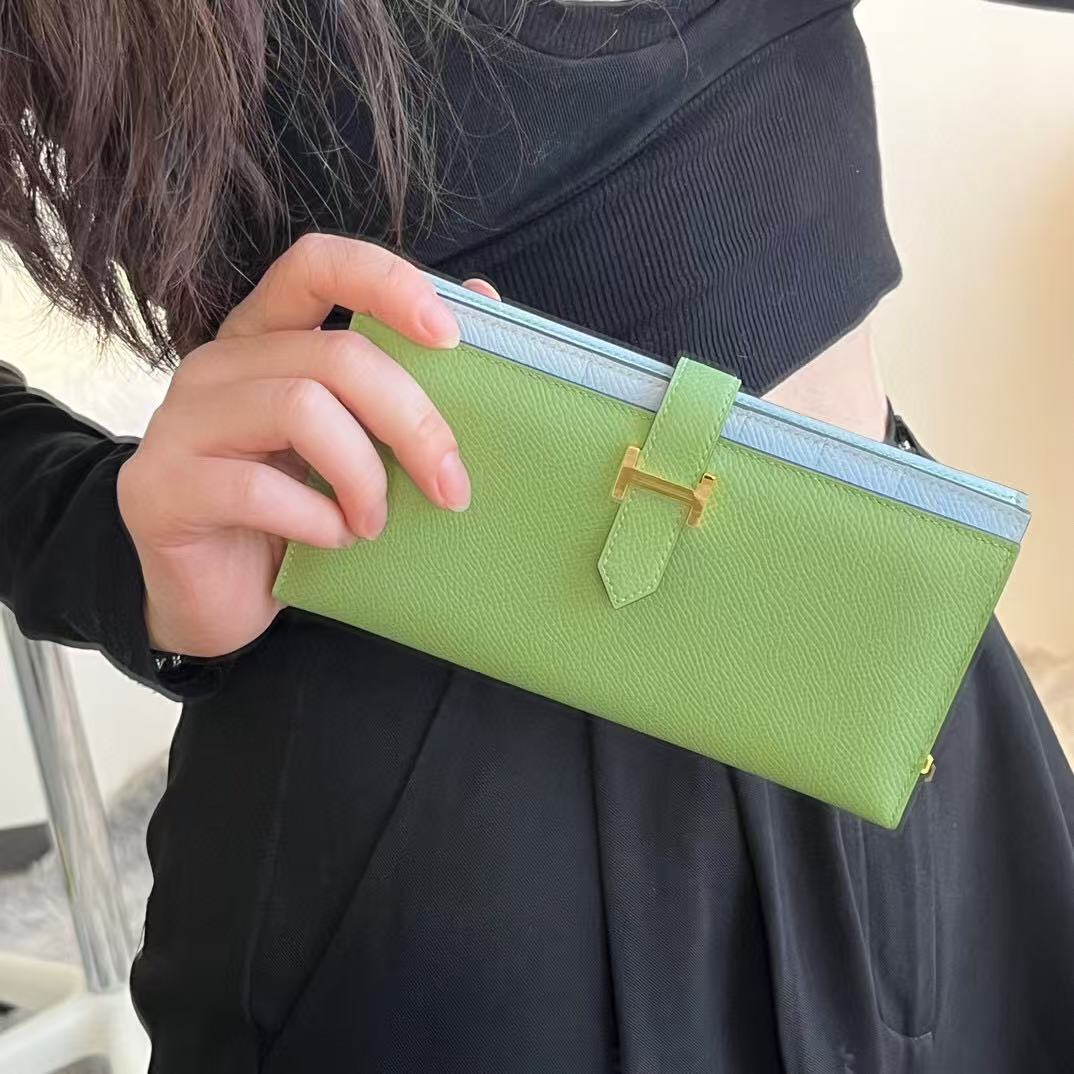 Hermès Long wallet Bearn Soufflet Verso Vert criquet Gold HW Veil Cricket Stamp Y epsom