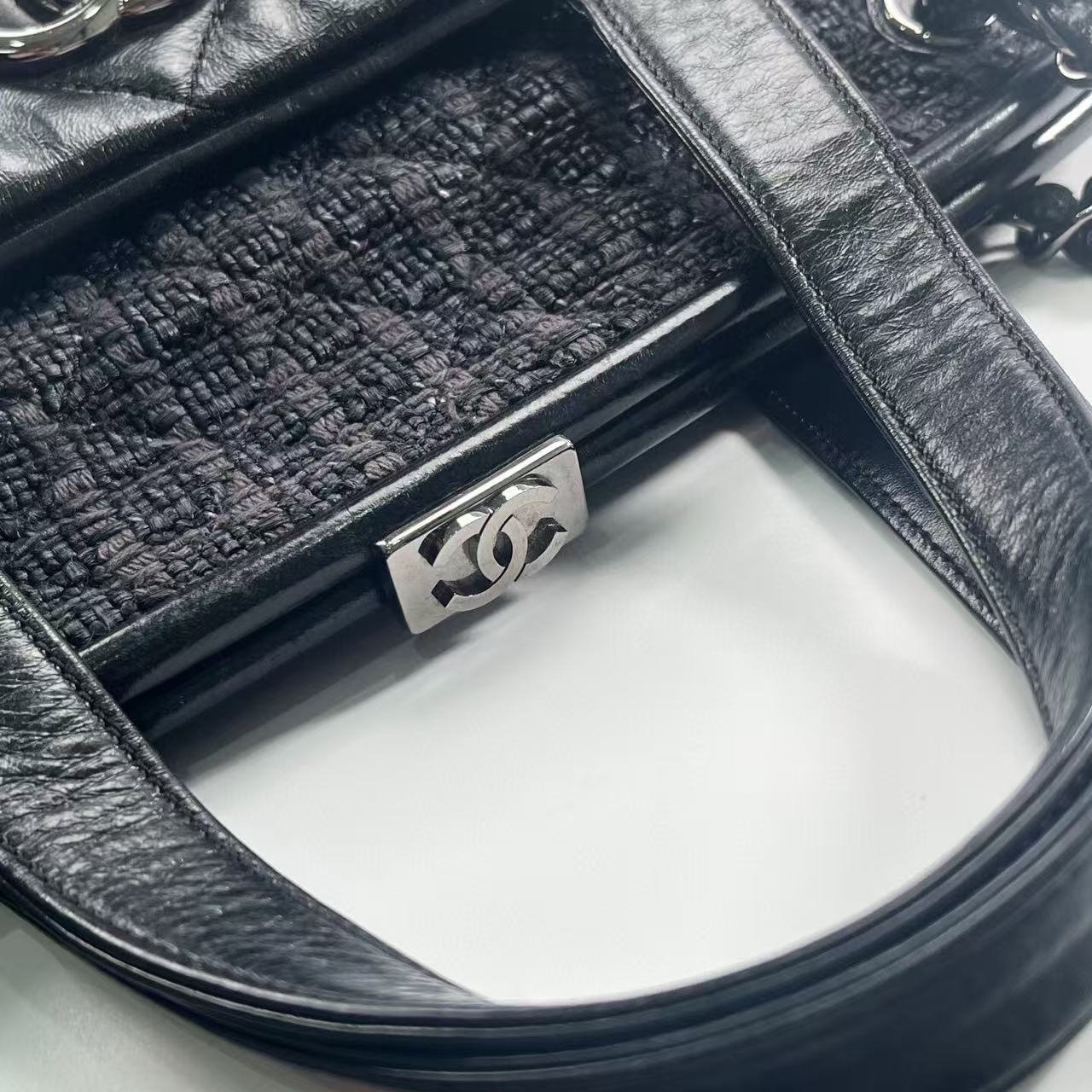 Chanel Portobello Matelasse Waxy Calfskin Leather 2Way Tweed Black Silver Metal Fittings  [Used]