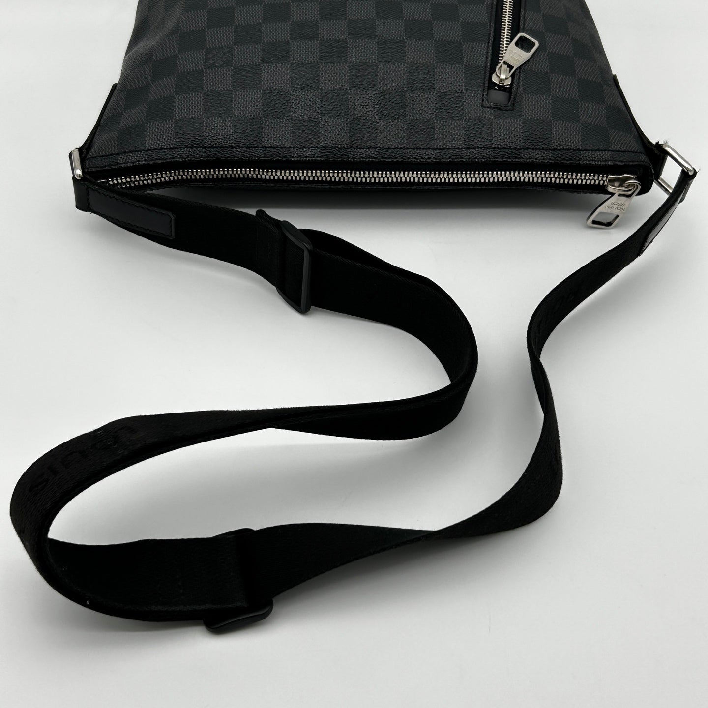 LOUIS VUITTON Damier Graphite Messenger Bag[Used]