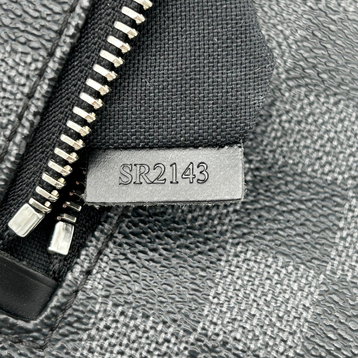 LOUIS VUITTON Damier Graphite Messenger Bag[Used]