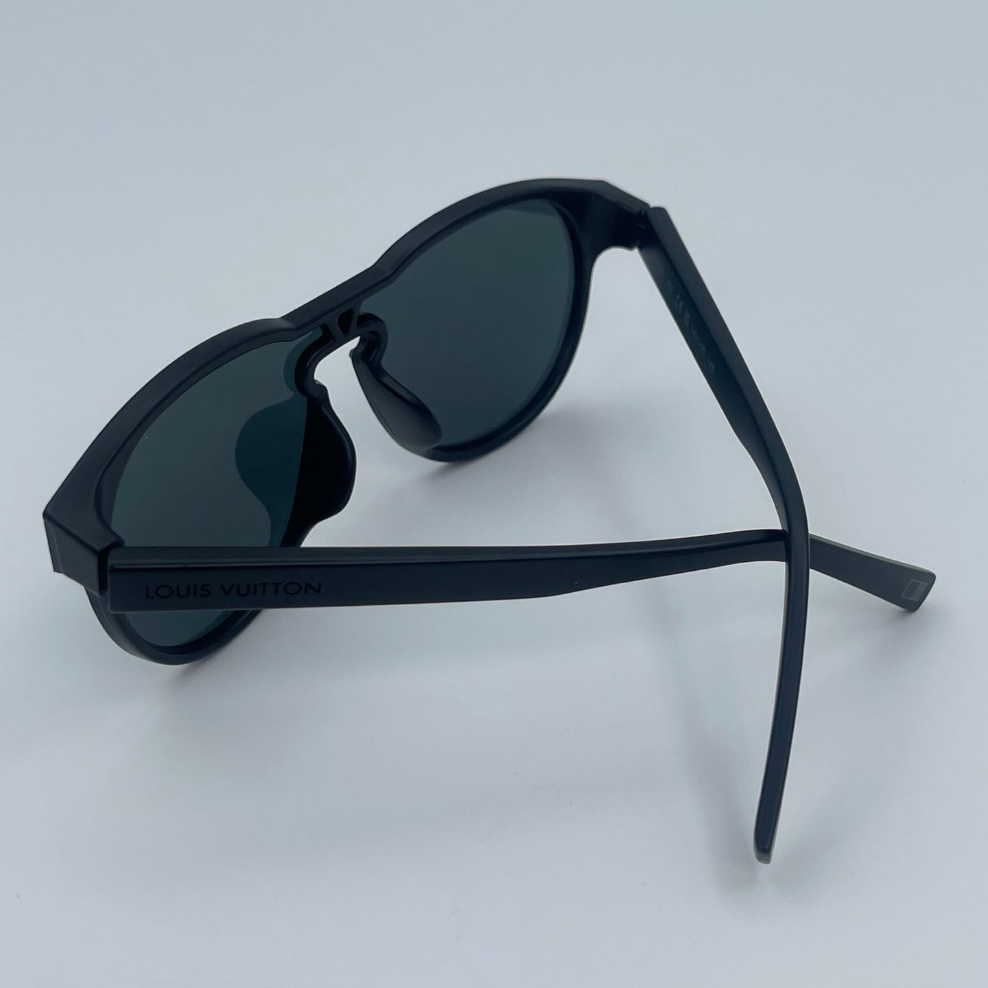 Louis Vuitton Monogram Sunglasses [Used]