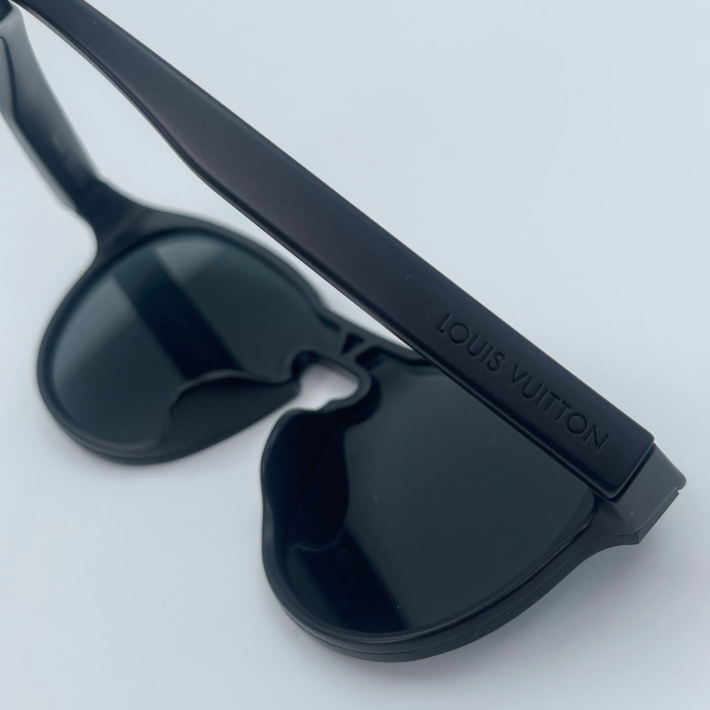 Louis Vuitton Monogram Sunglasses [Used]