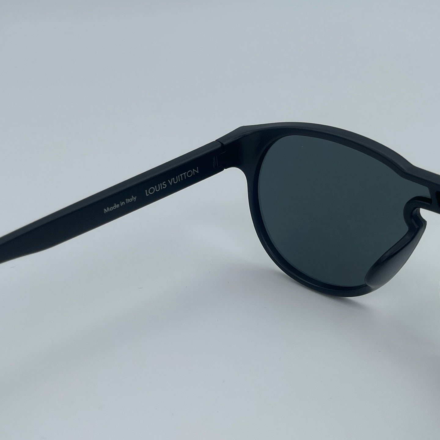 Louis Vuitton Monogram Sunglasses [Used]
