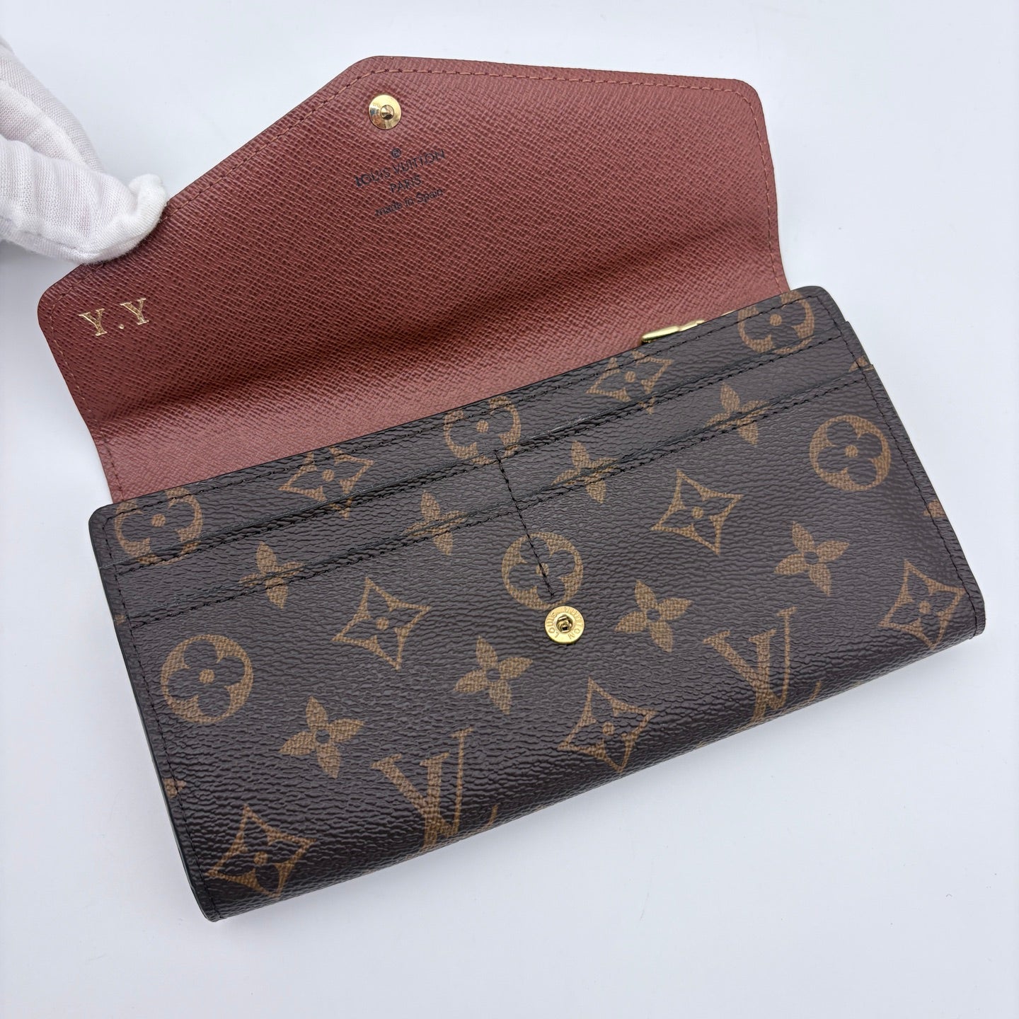 Louis Vuitton Monogram Sarah Wallet [Used]