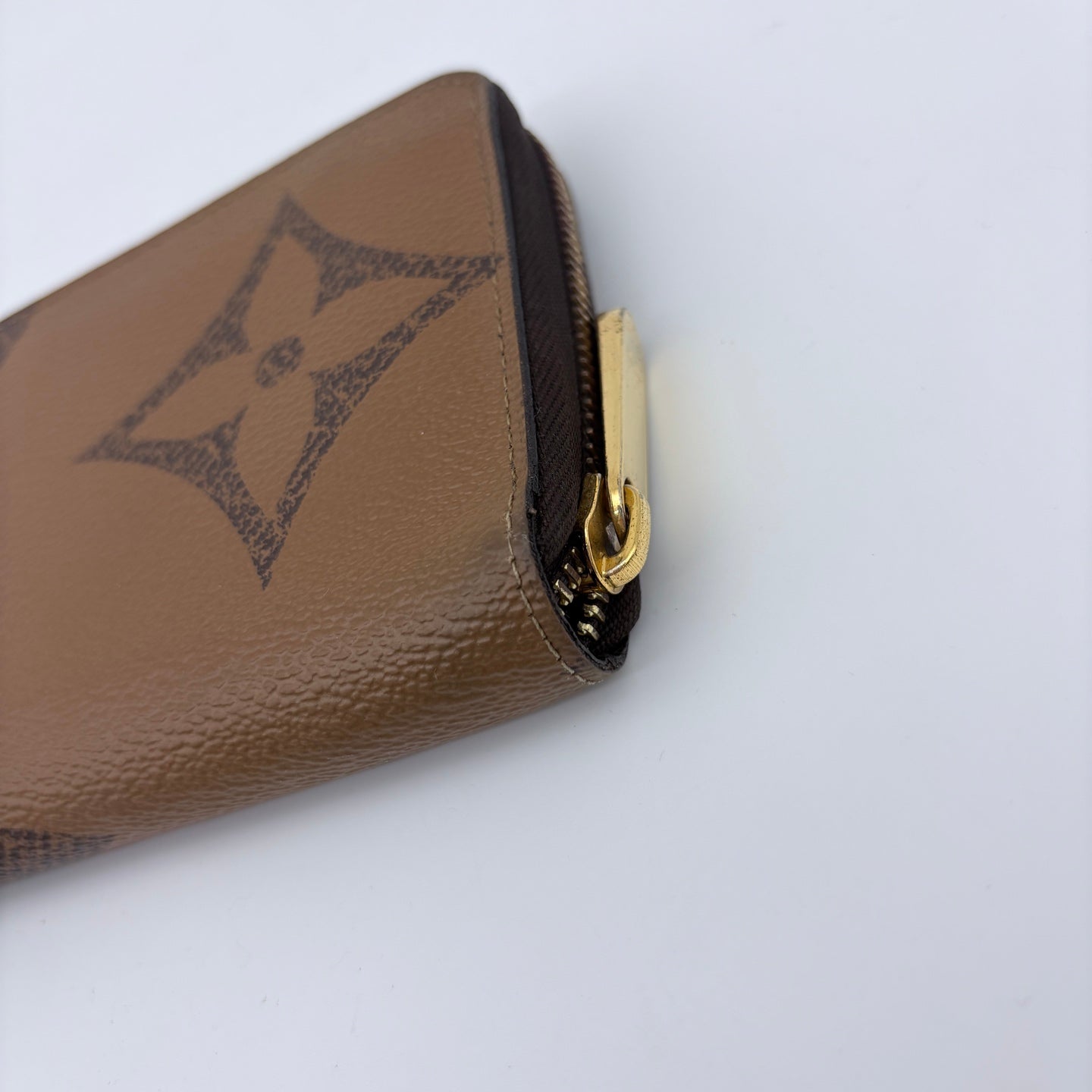 Louis Vuitton OnTheGo Zippy Wallet in Bi-Color Monogram Empreinte [Used]