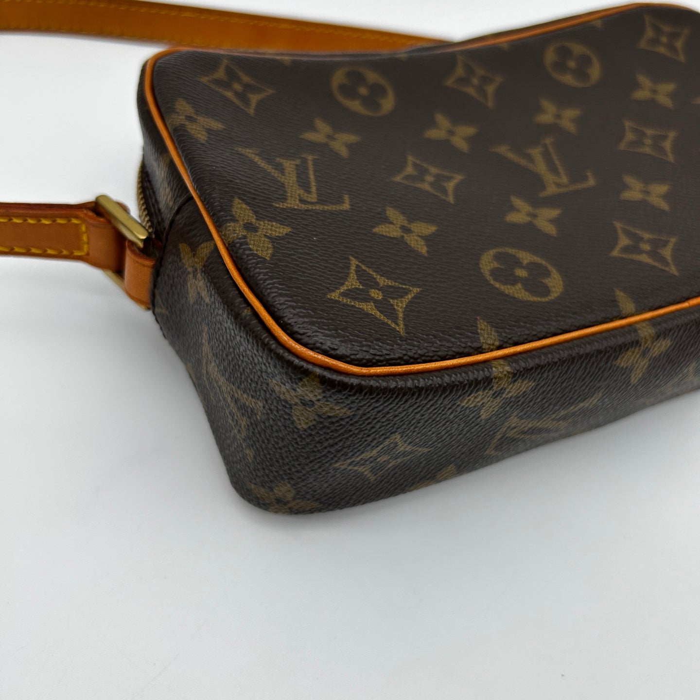 Louis Vuitton Pochette Cité Monogram Canvas Shoulder Bag [Used]