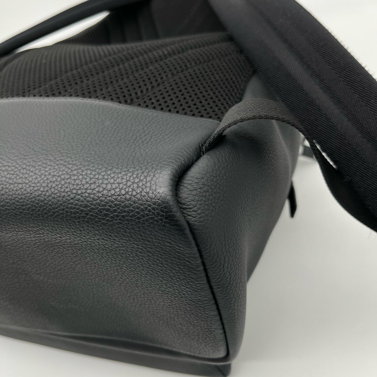 Louis Vuitton Takeoff Black Aerogram Backpack [Used]