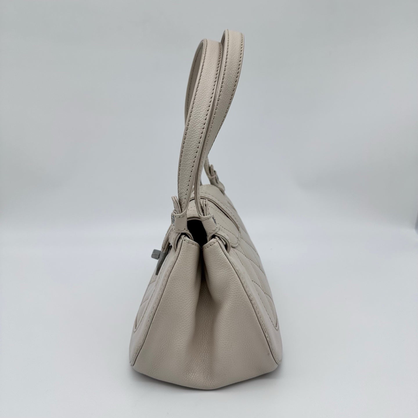 Chanel Caviar Leather 2.55 Hobo Bag White with Silver Hardware [Used]