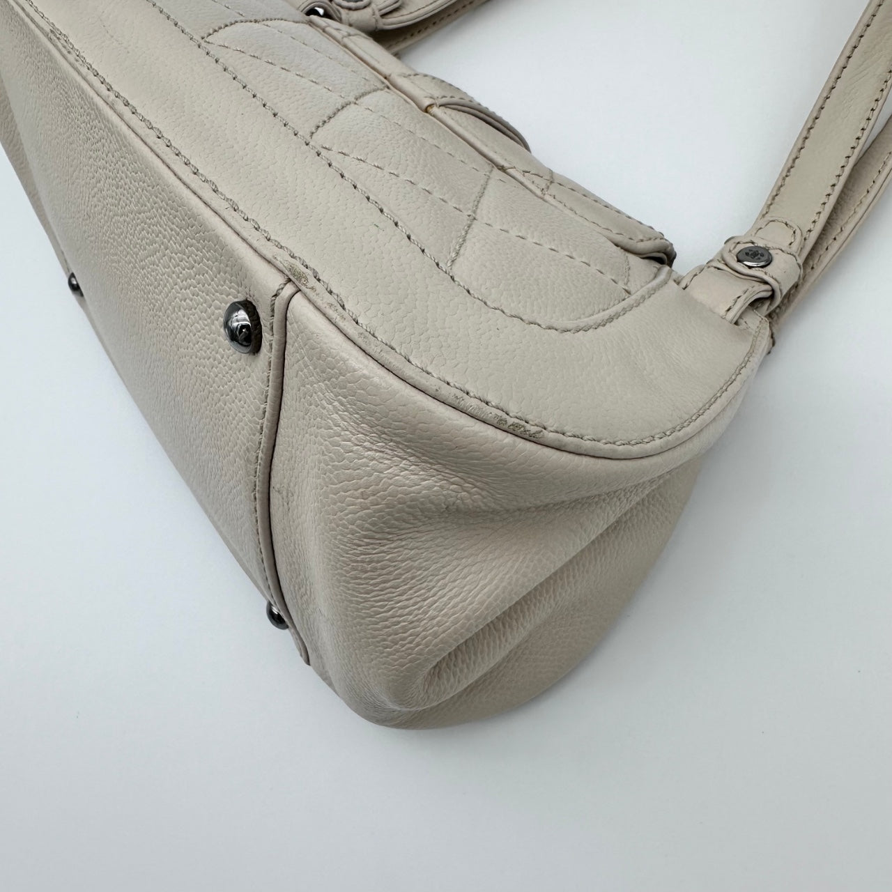 Chanel Caviar Leather 2.55 Hobo Bag White with Silver Hardware [Used]