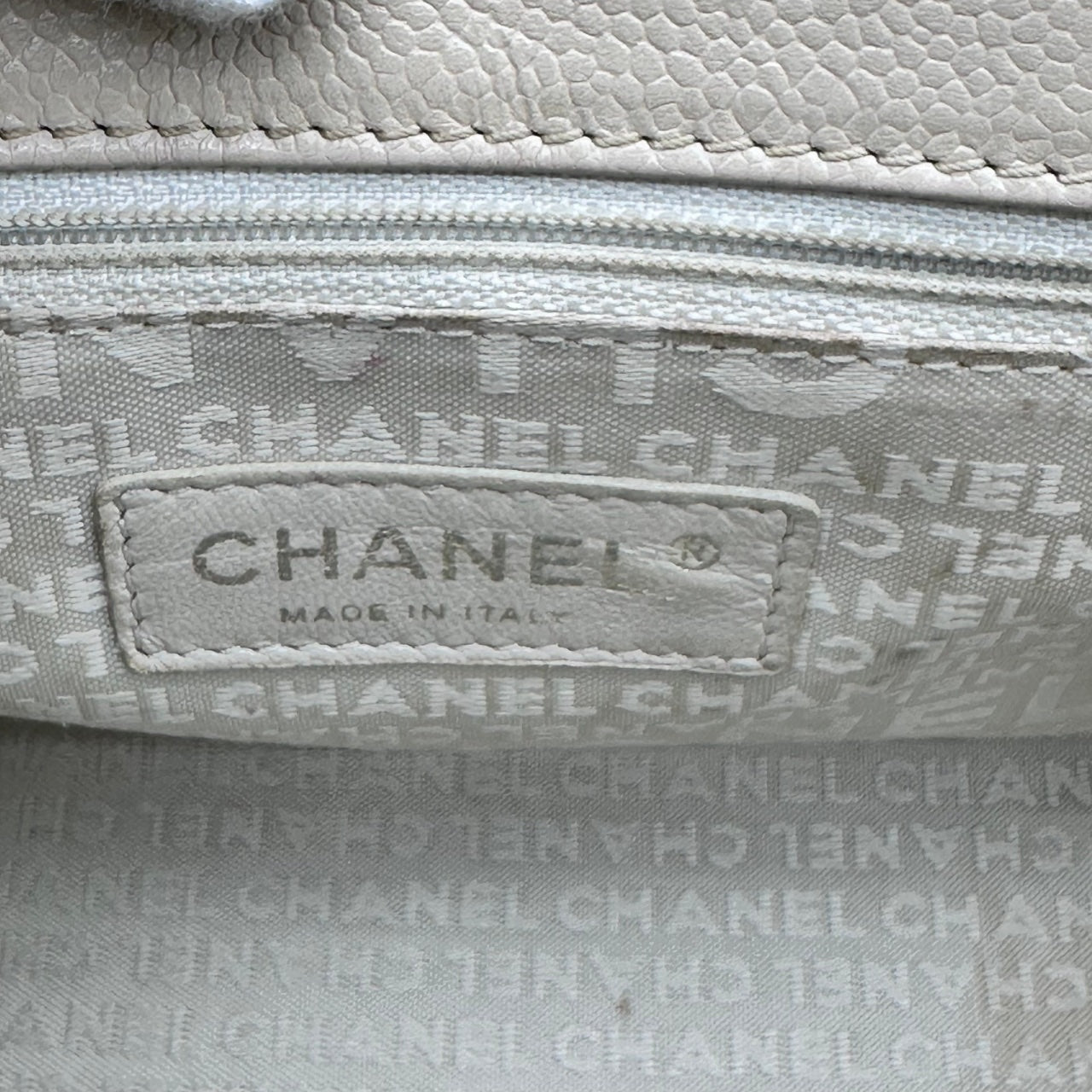 Chanel Caviar Leather 2.55 Hobo Bag White with Silver Hardware [Used]