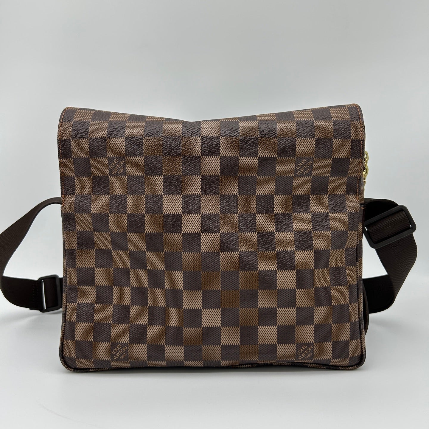 Louis Vuitton Damier Ebene Naviglio Messenger Bag [Used]