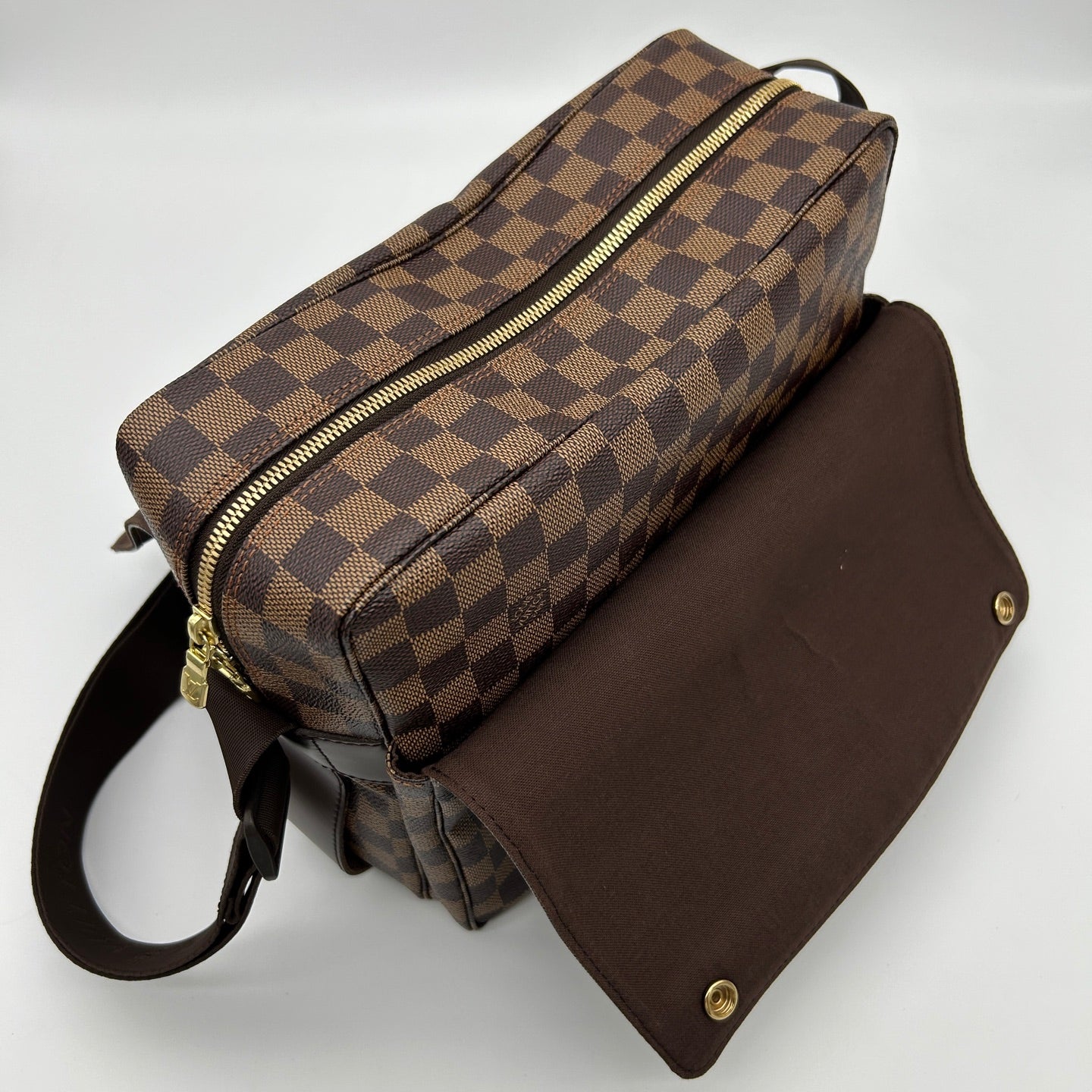 Louis Vuitton Damier Ebene Naviglio Messenger Bag [Used]