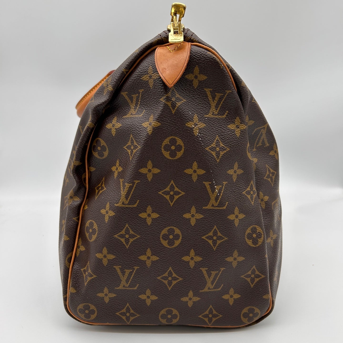 Louis Vuitton Keepall 45 Travel Bag in Monogram Canvas [Used]