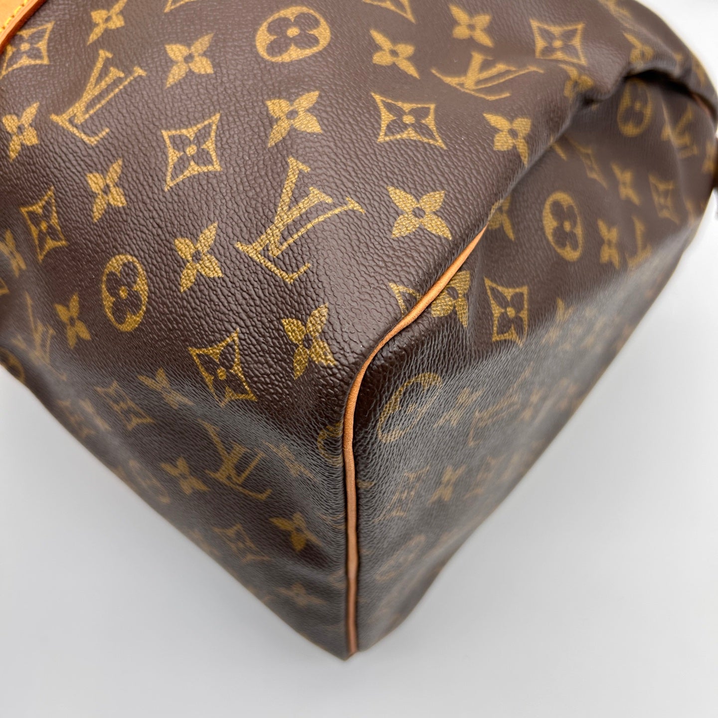 Louis Vuitton Keepall 45 Travel Bag in Monogram Canvas [Used]