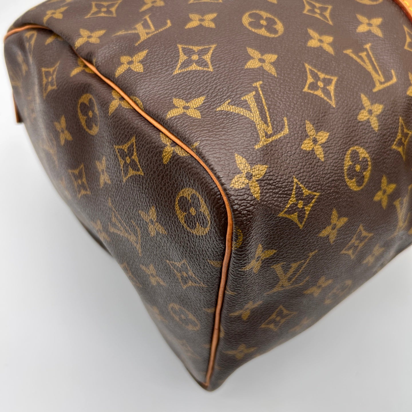 Louis Vuitton Keepall 45 Travel Bag in Monogram Canvas [Used]