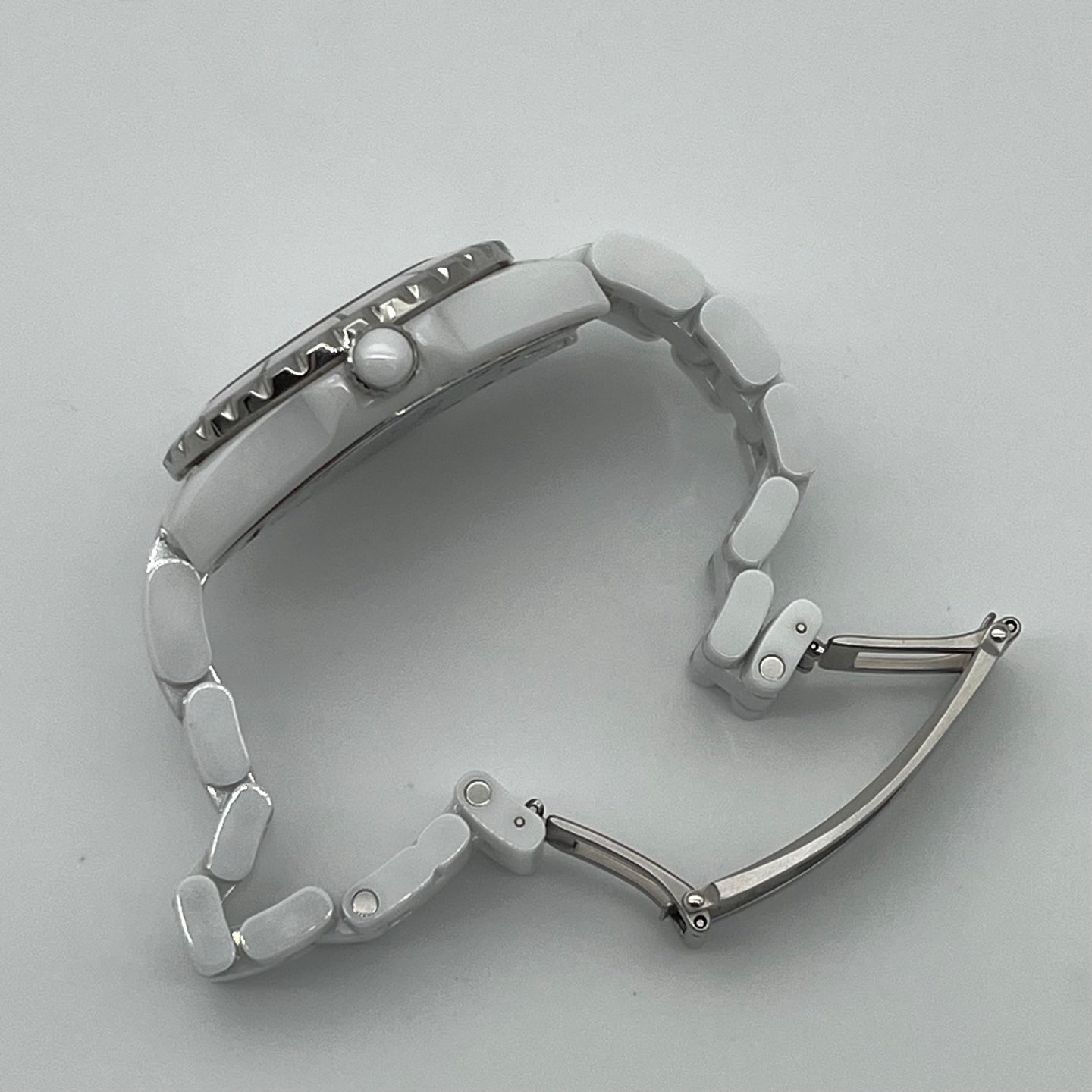 Chanel J12 White Ceramic Diamond-Set 33 mm Watch [Used]