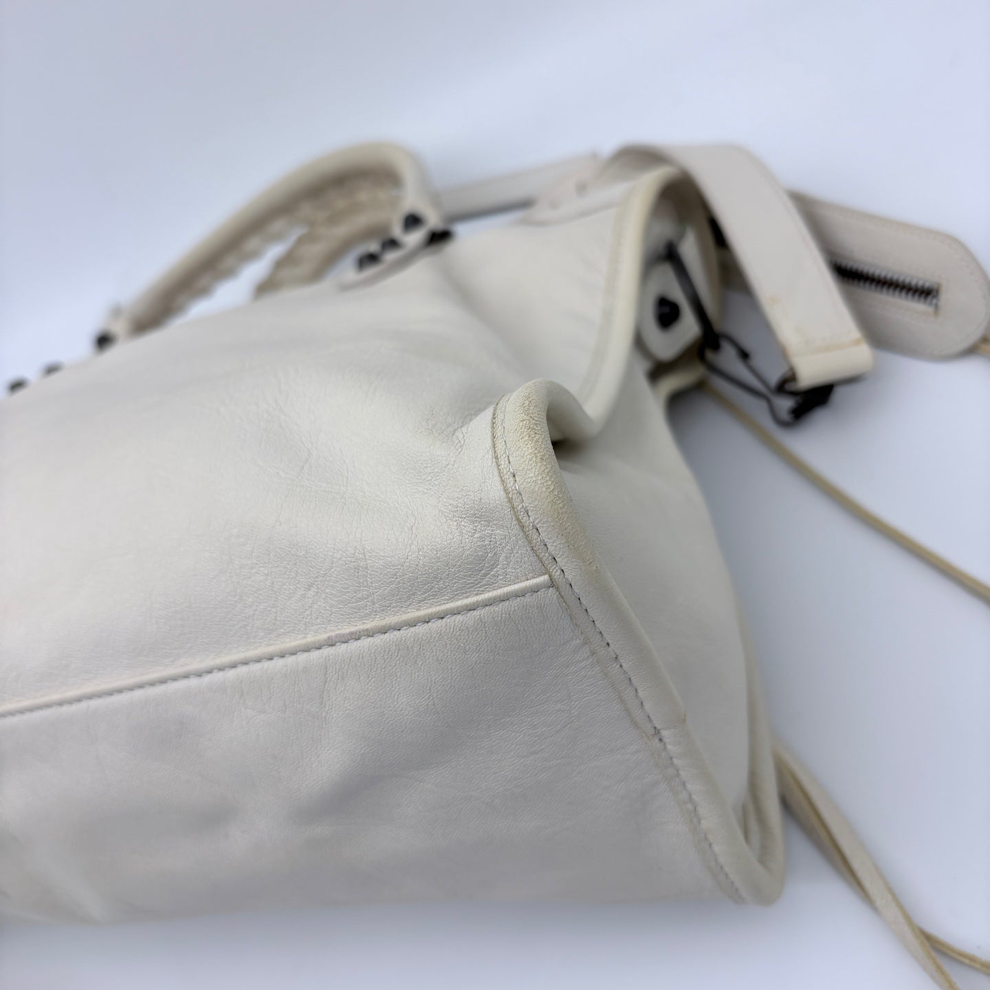 Balenciaga Le City Milky White Leather Medium 2-Way Bag 36 cm [Used]