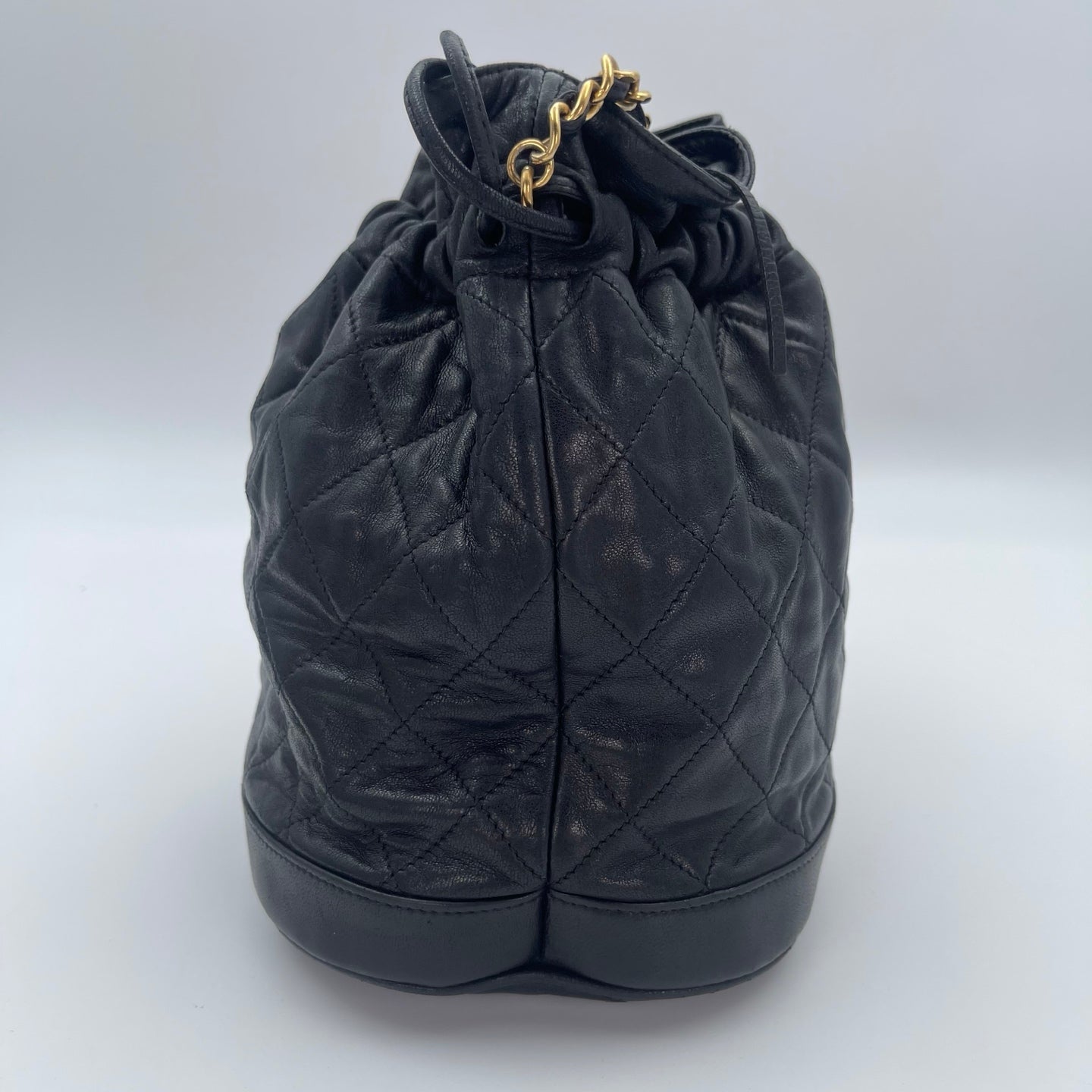 Chanel Black Lambskin Tassel Chain Shoulder Bag [Used]