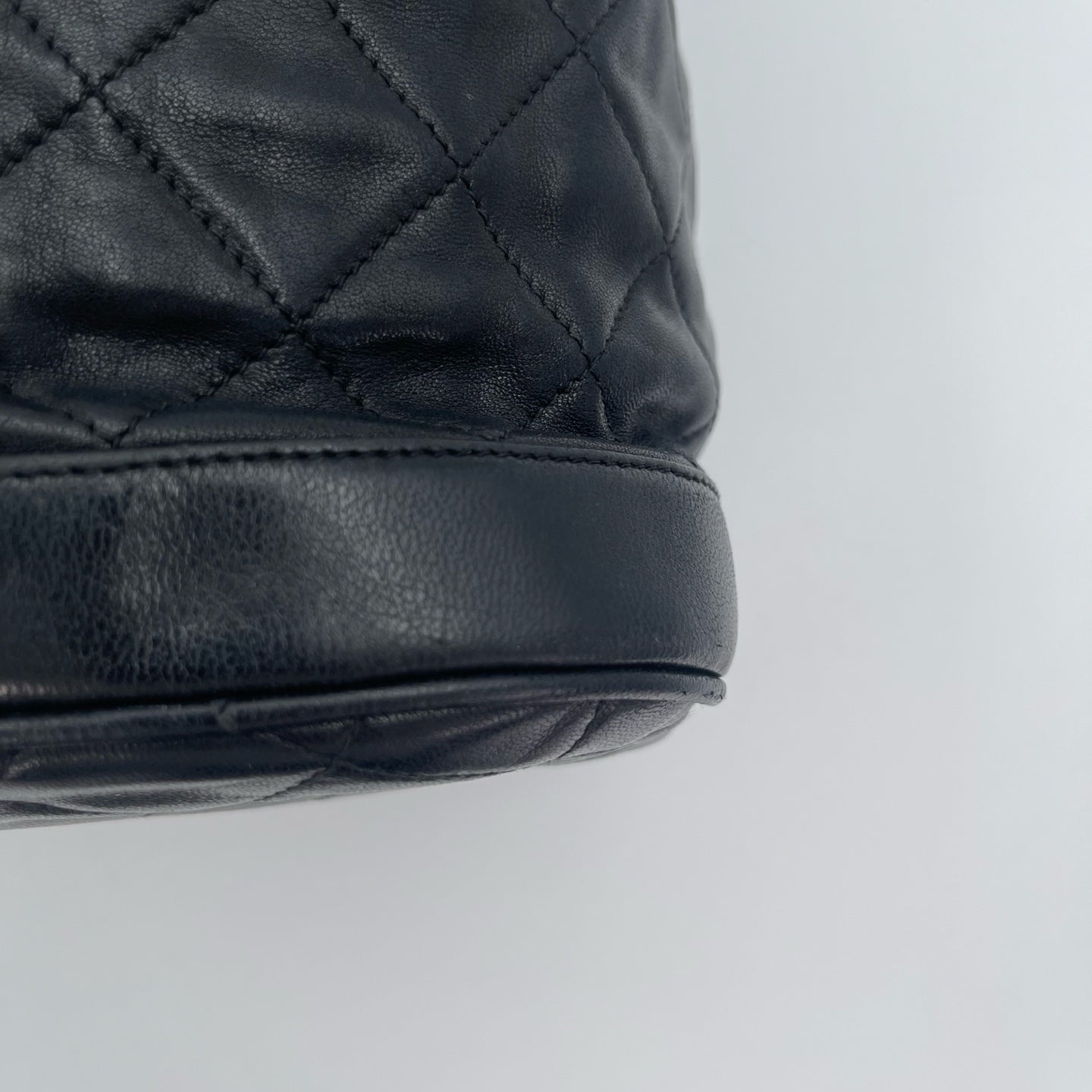 Chanel Black Lambskin Tassel Chain Shoulder Bag [Used]