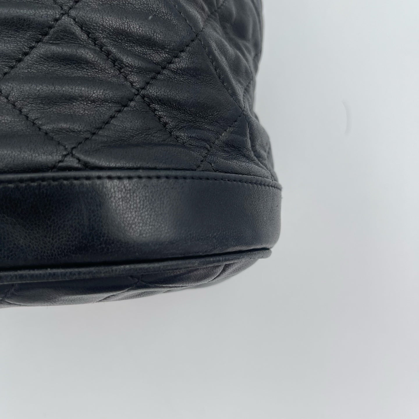 Chanel Black Lambskin Tassel Chain Shoulder Bag [Used]