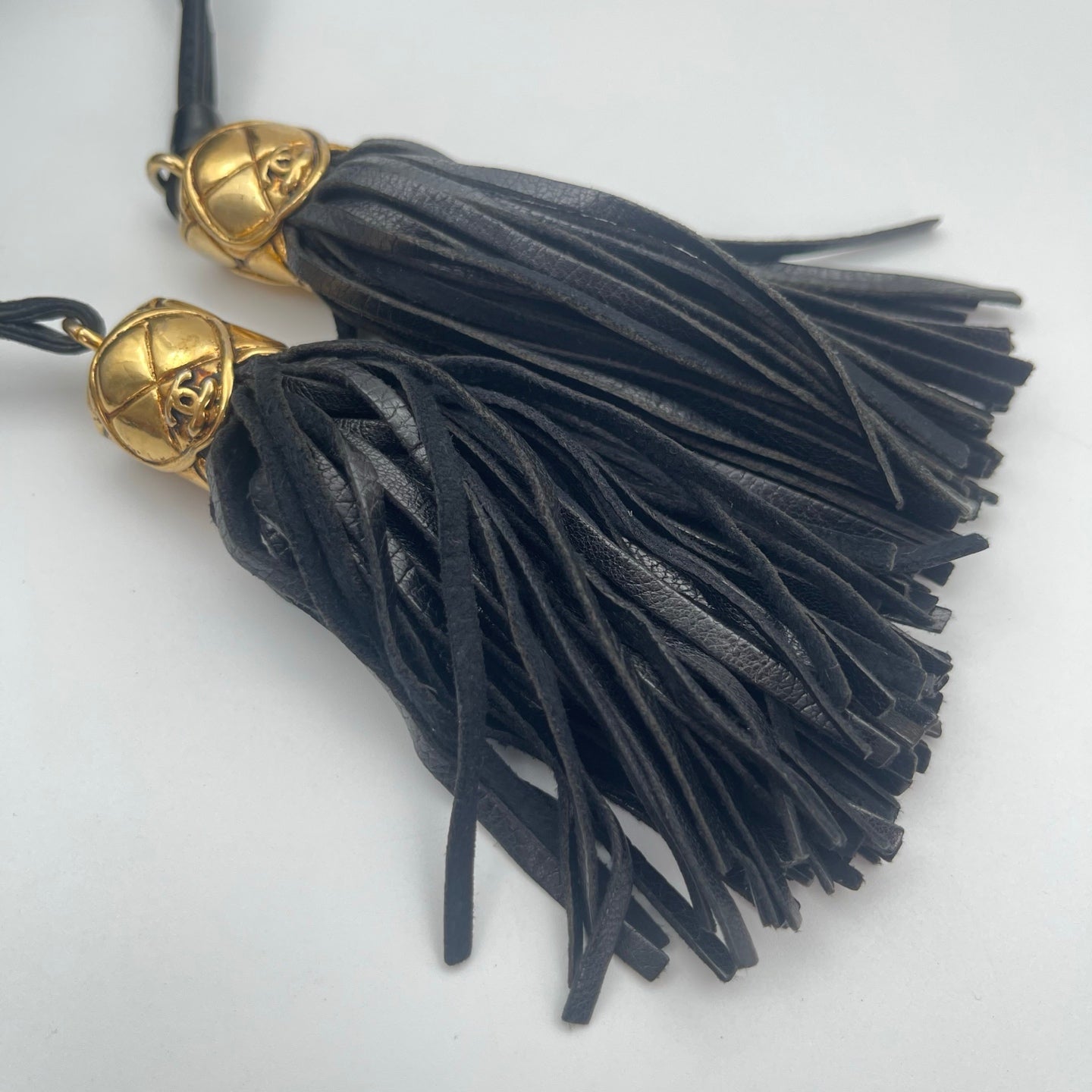 Chanel Black Lambskin Tassel Chain Shoulder Bag [Used]