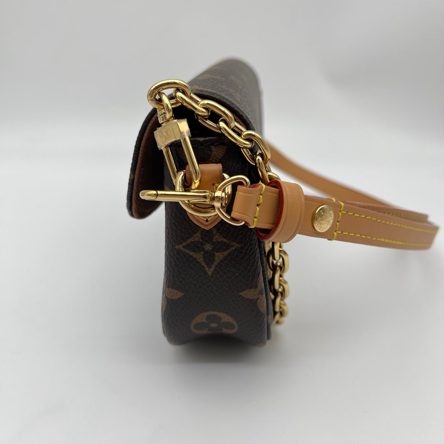 Louis Vuitton Ivy WOC Monogram Canvas Chain Wallet [Used]