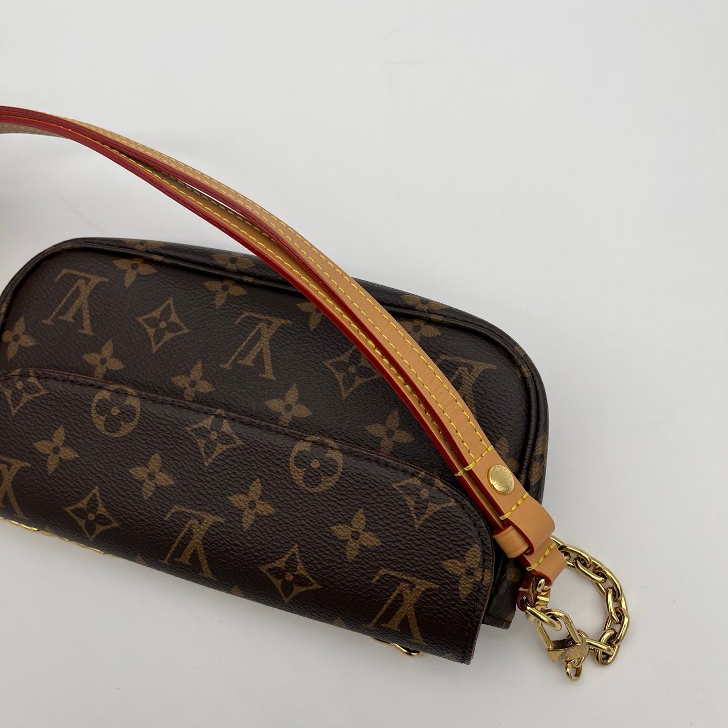 Louis Vuitton Ivy WOC Monogram Canvas Chain Wallet [Used]