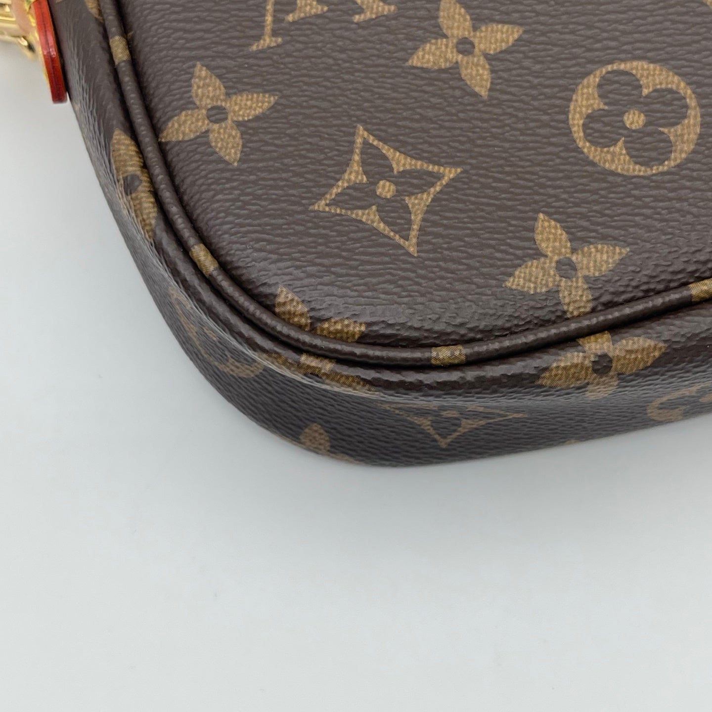 Louis Vuitton Ivy WOC Monogram Canvas Chain Wallet [Used]