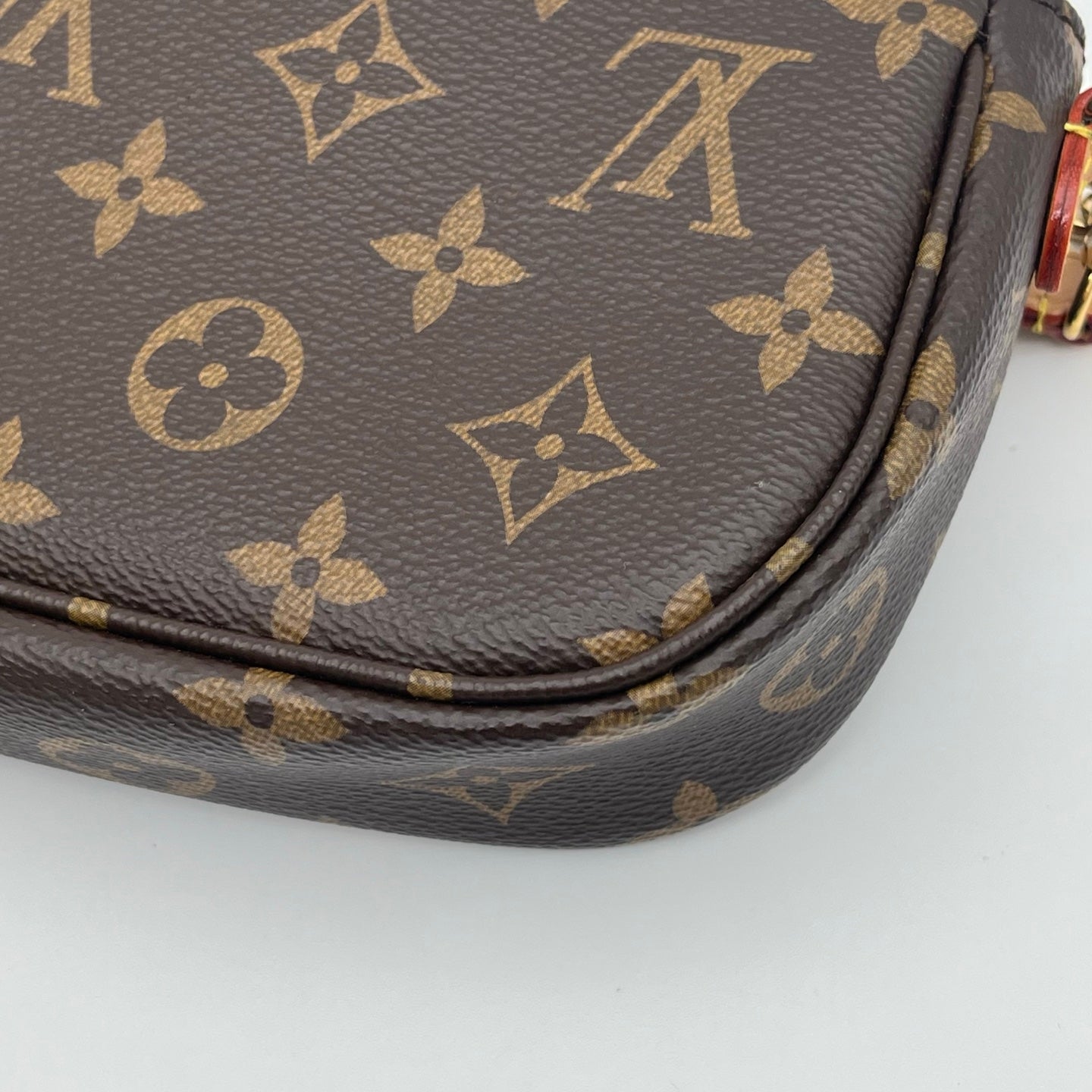 Louis Vuitton Ivy WOC Monogram Canvas Chain Wallet [Used]