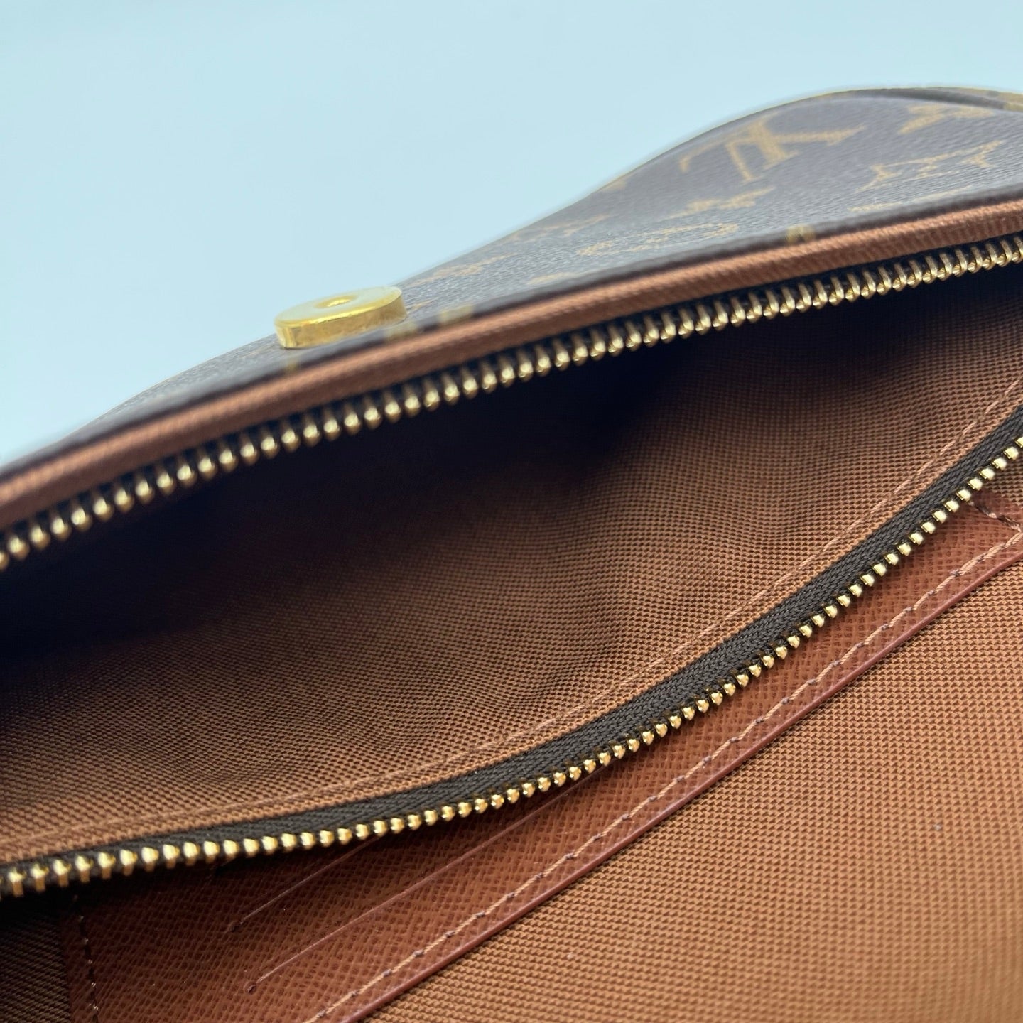 Louis Vuitton Ivy WOC Monogram Canvas Chain Wallet [Used]