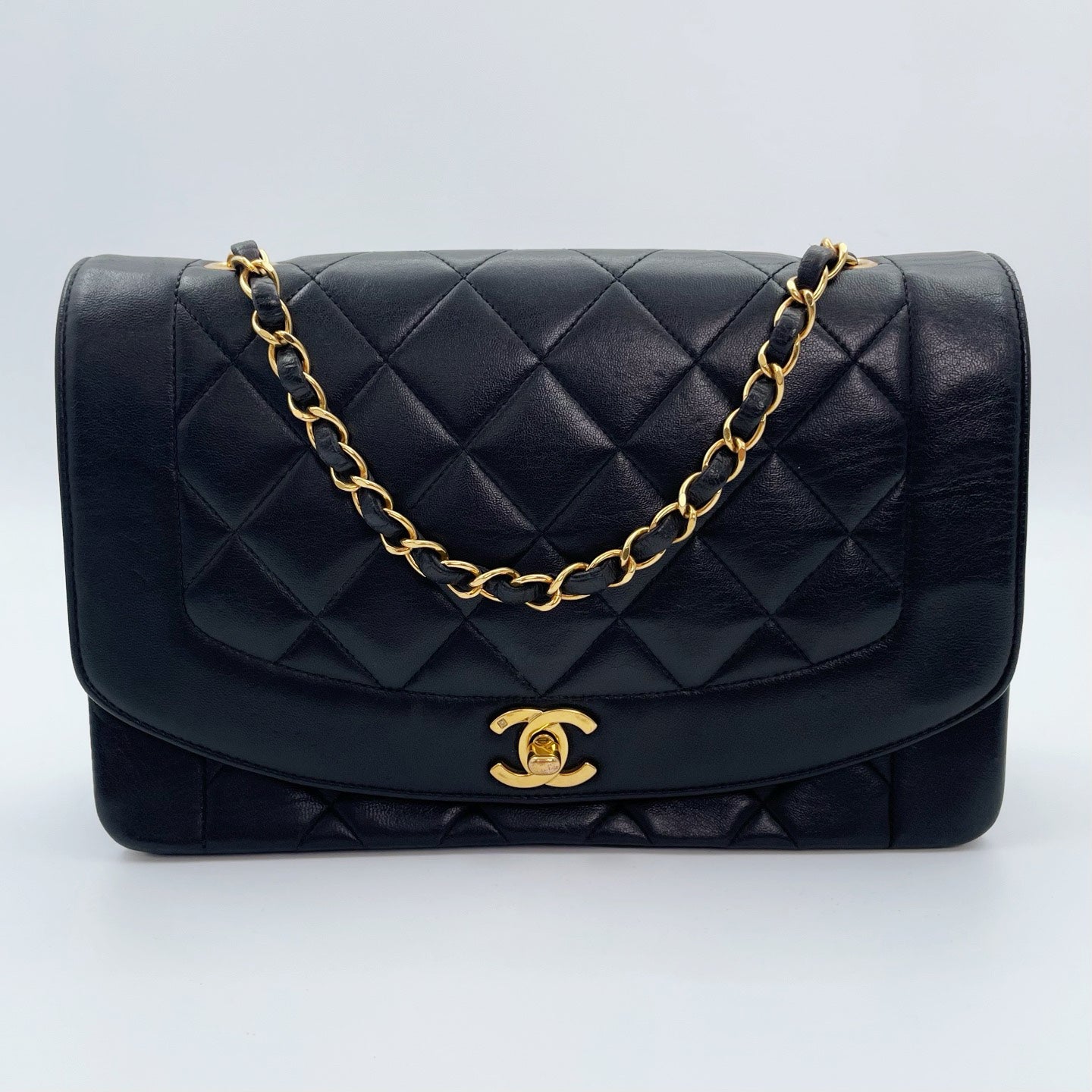 Chanel Black Lambskin Diana Chain Shoulder Bag Gold Hardware 25 cm [Used]