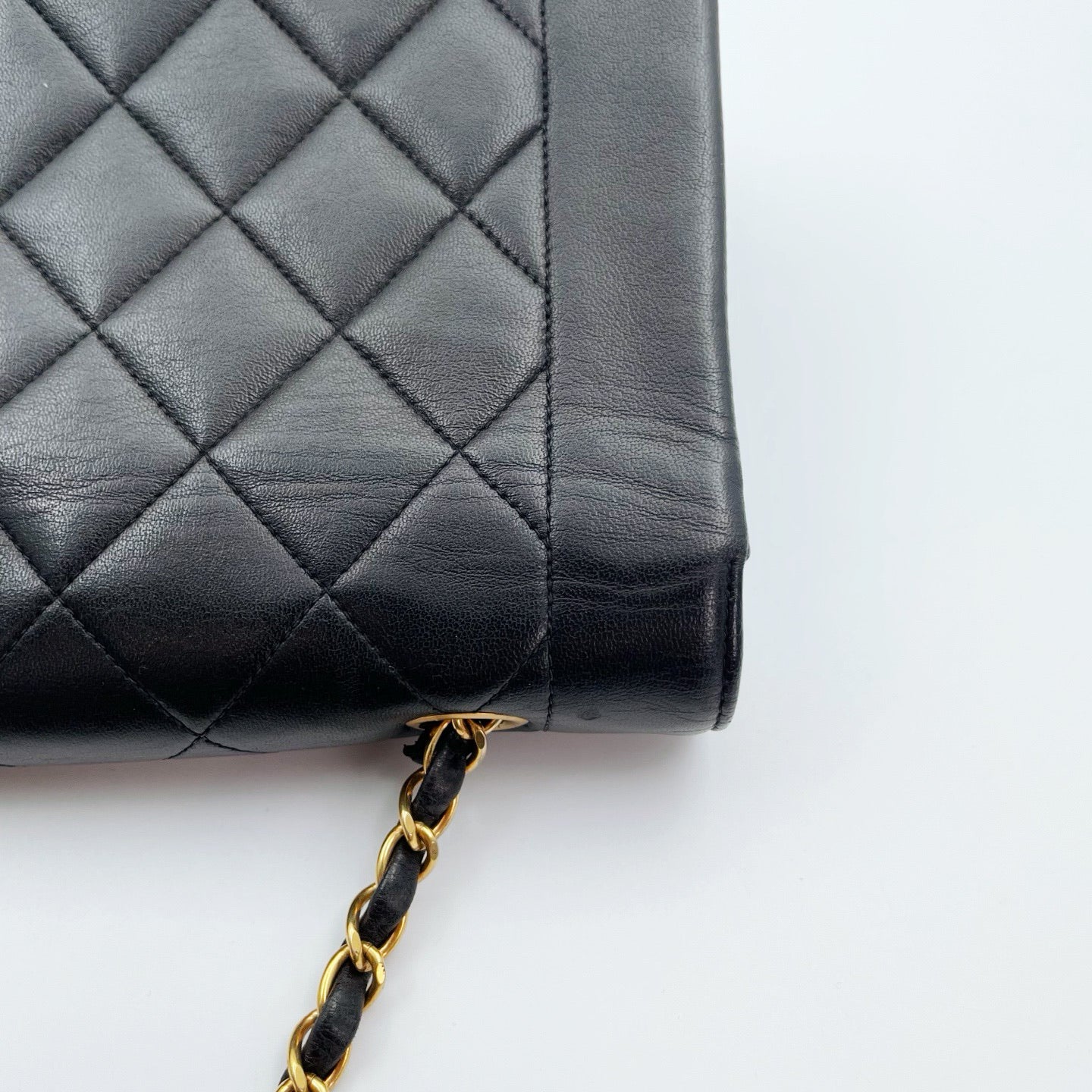 Chanel Black Lambskin Diana Chain Shoulder Bag Gold Hardware 25 cm [Used]