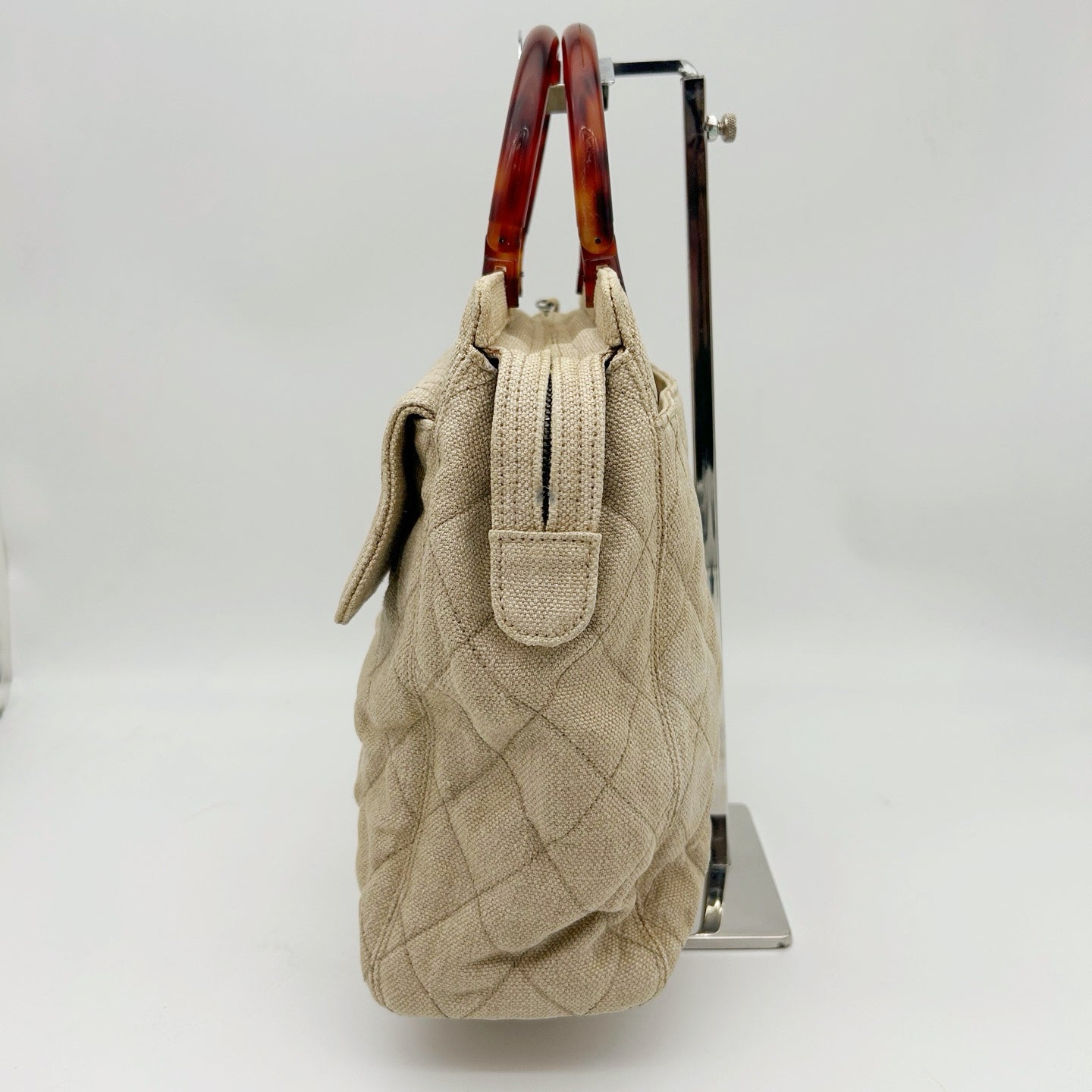 Chanel Linen and Canvas Tote Bag with Tortoiseshell Handles in Beige and Black [Used]