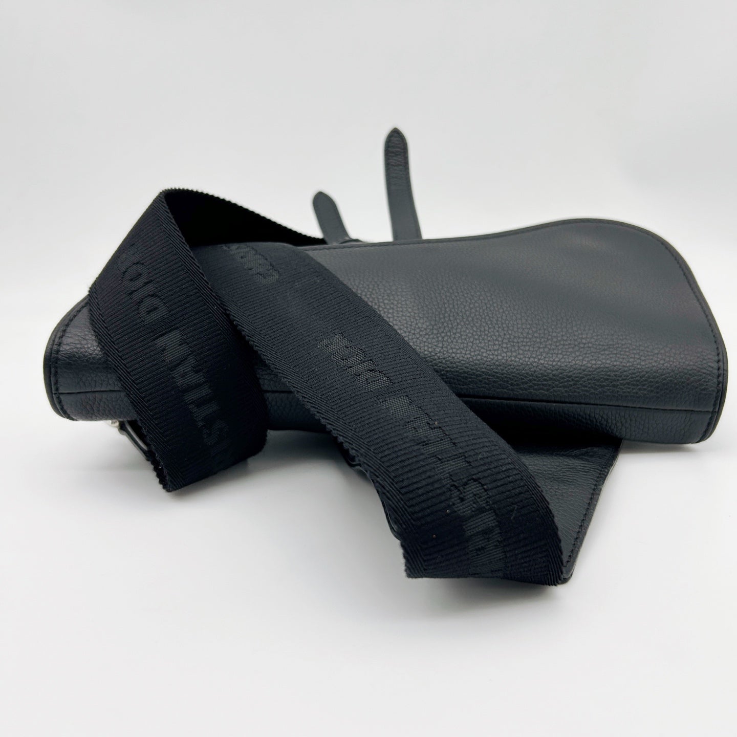 Dior Saddle Bag Medium in Black Calfskin with Gold Hardware [Used]