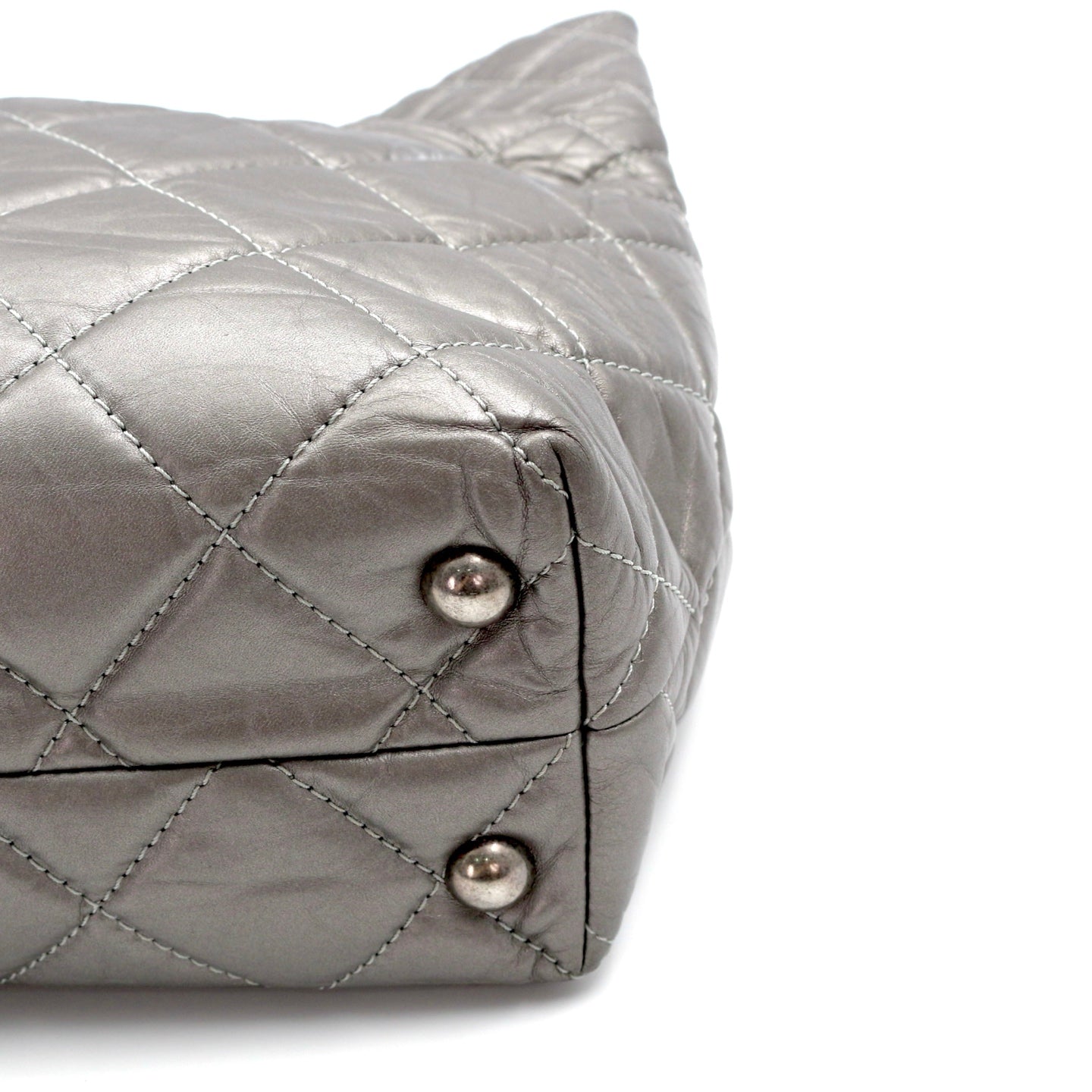 Chanel 2.55 Chain Tote Bag Lambskin with Ruthenium Hardware [Used]