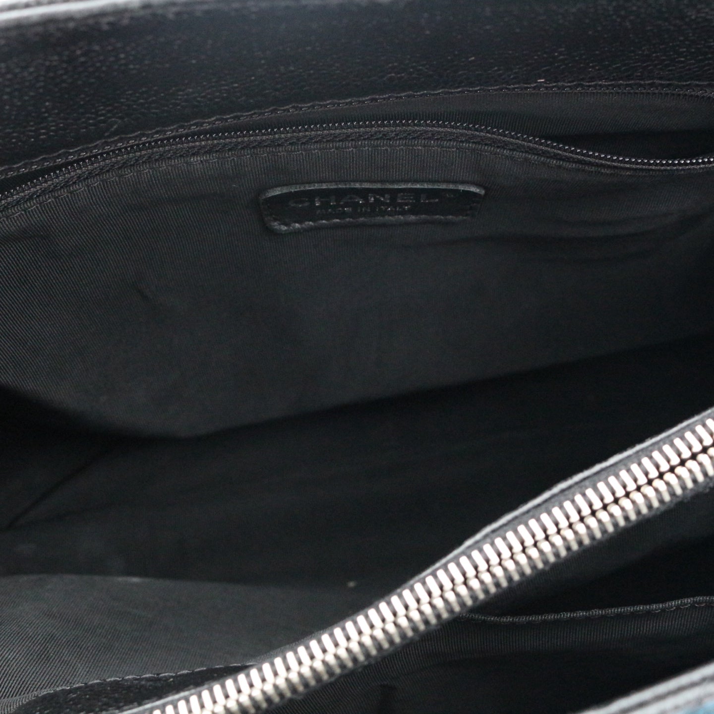 CHANEL Black Caviar GST Tote Bag Silver Hardware [Used]