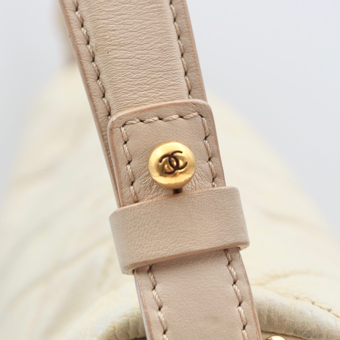 Chanel Cloud Tote Beige Calfskin Aged Gold CC 2Way Large Tote Bag[Used]