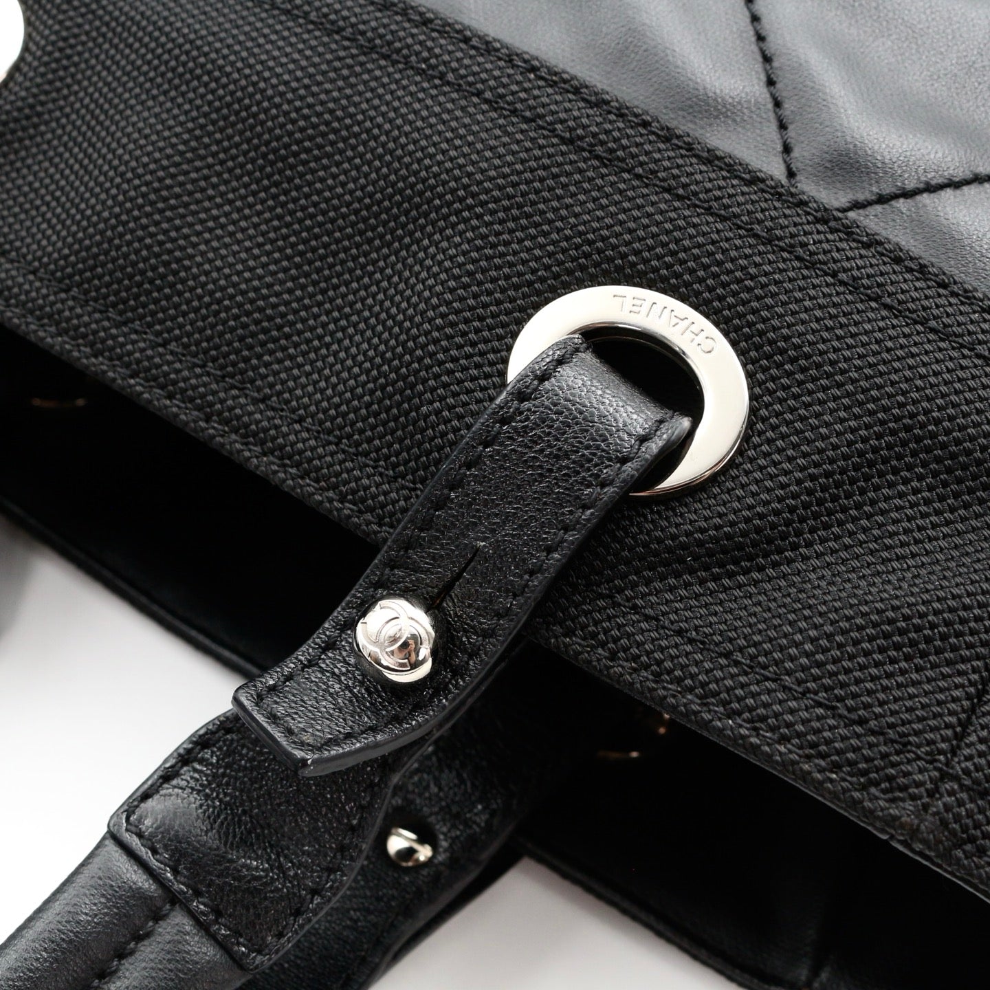 CHANEL Black Calfskin Leather & Canvas Tote Bag [Used]