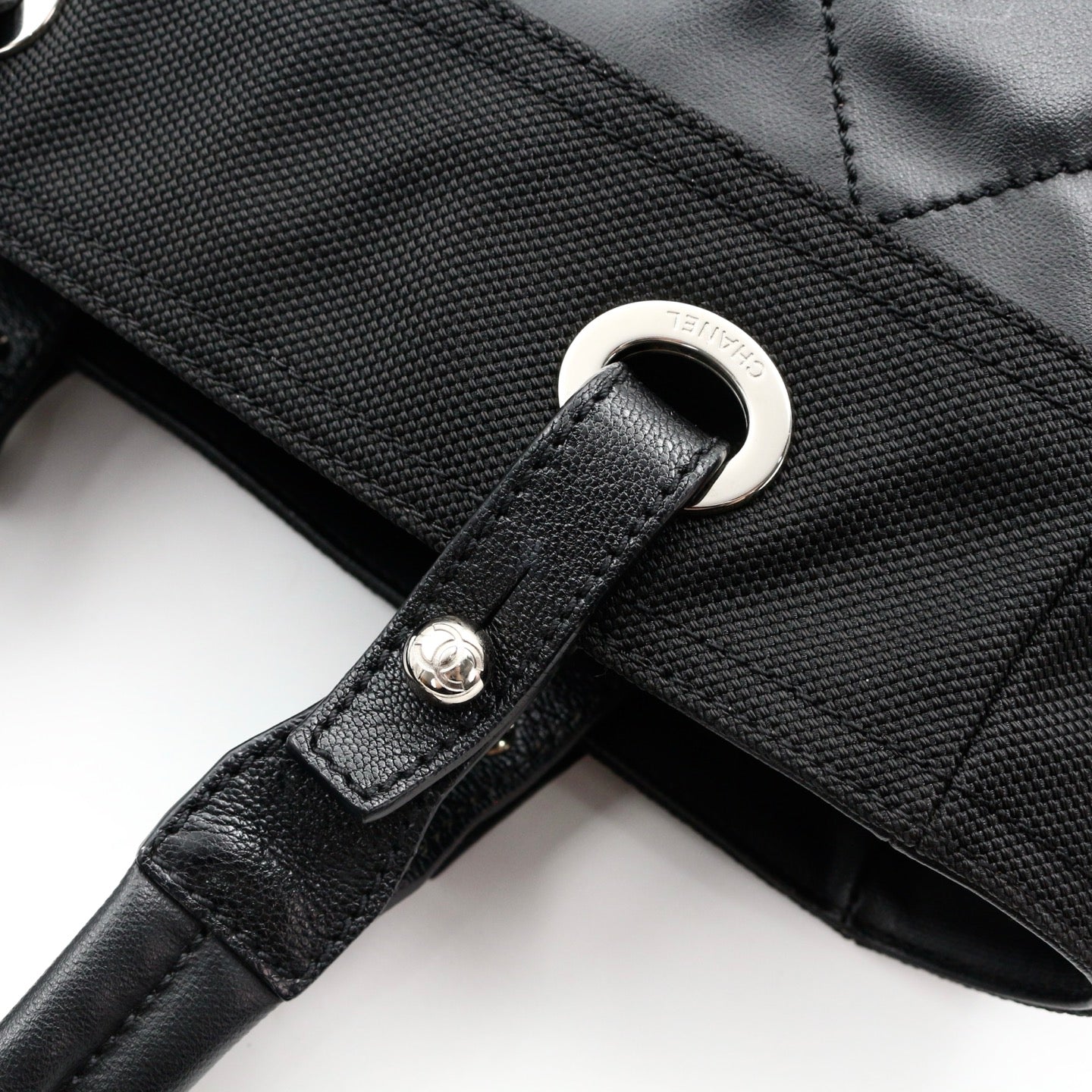 CHANEL Black Calfskin Leather & Canvas Tote Bag [Used]