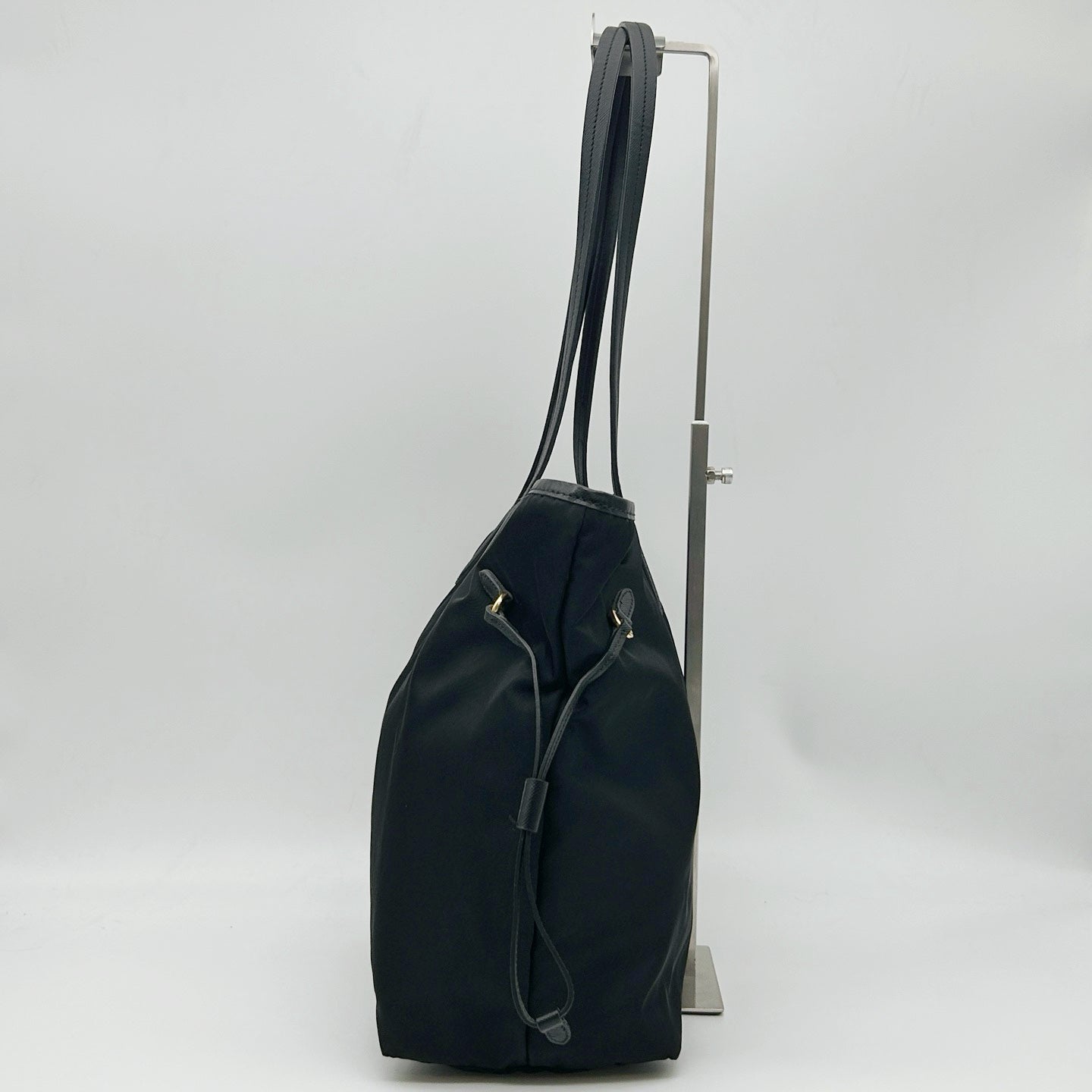 PRADA Black Nylon Large Tote Bag [Used]