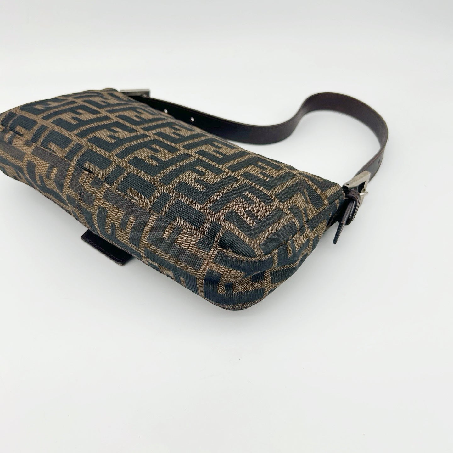 FENDI Brown Zucca Baguette Shoulder Bag [Used]