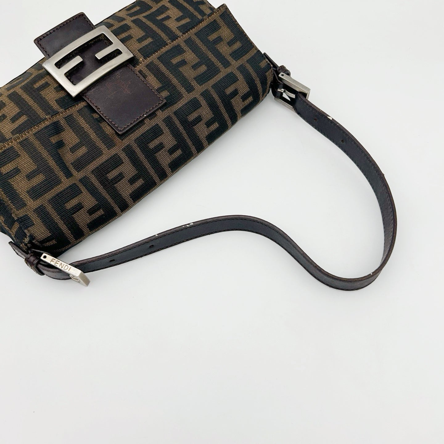 FENDI Brown Zucca Baguette Shoulder Bag [Used]